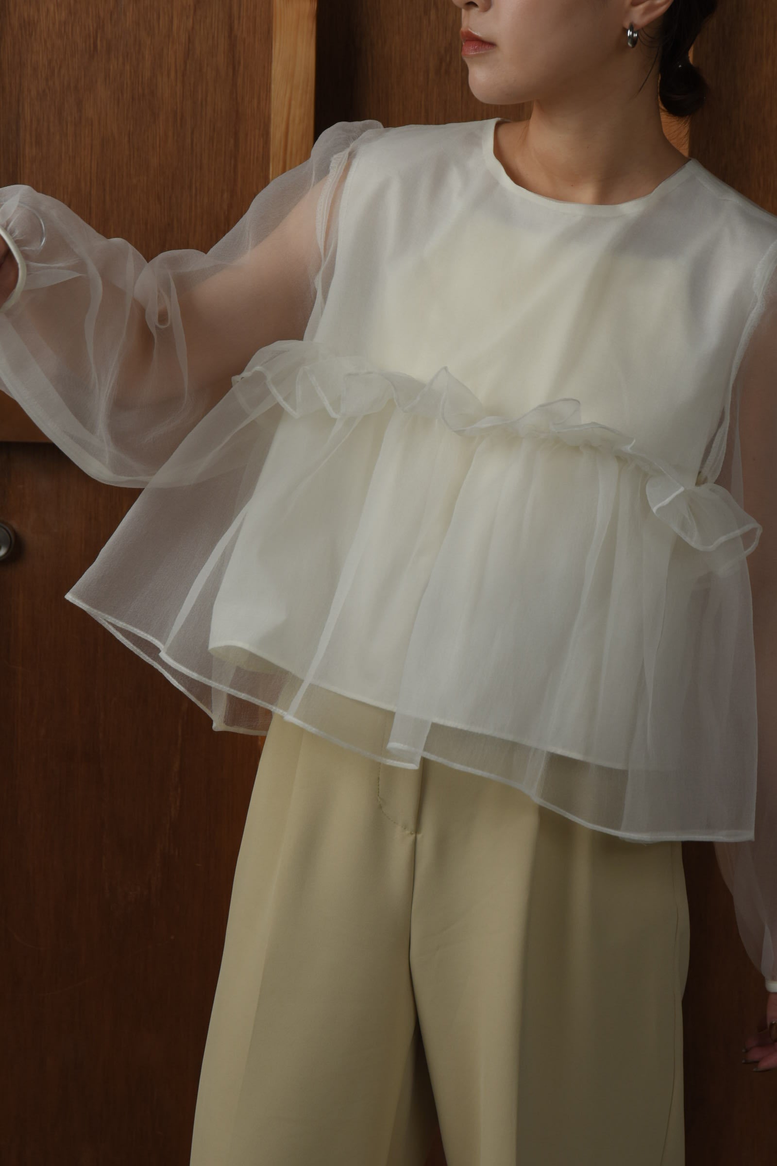 volume tulle gather blouse – eim online（エイム オンライン）