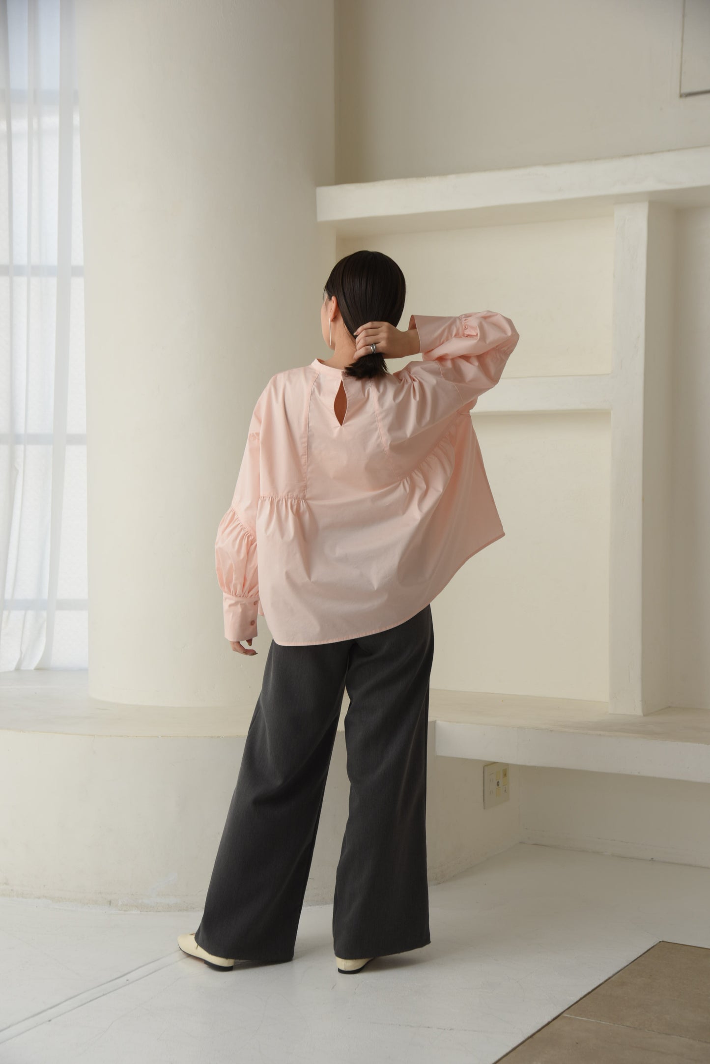 stand neck line design blouse【eim plus+限定アイテム】