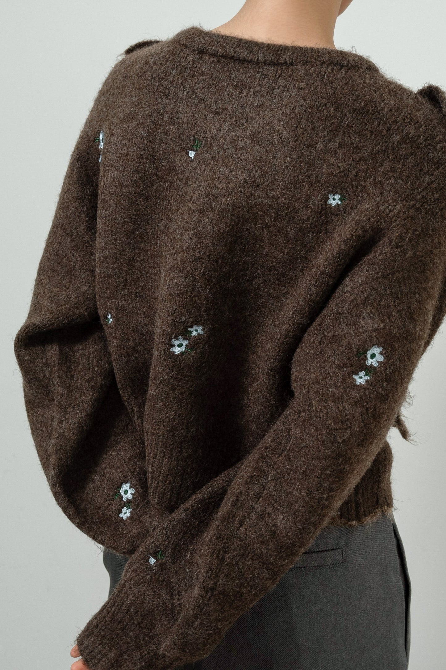 floral pattern embroidery knit