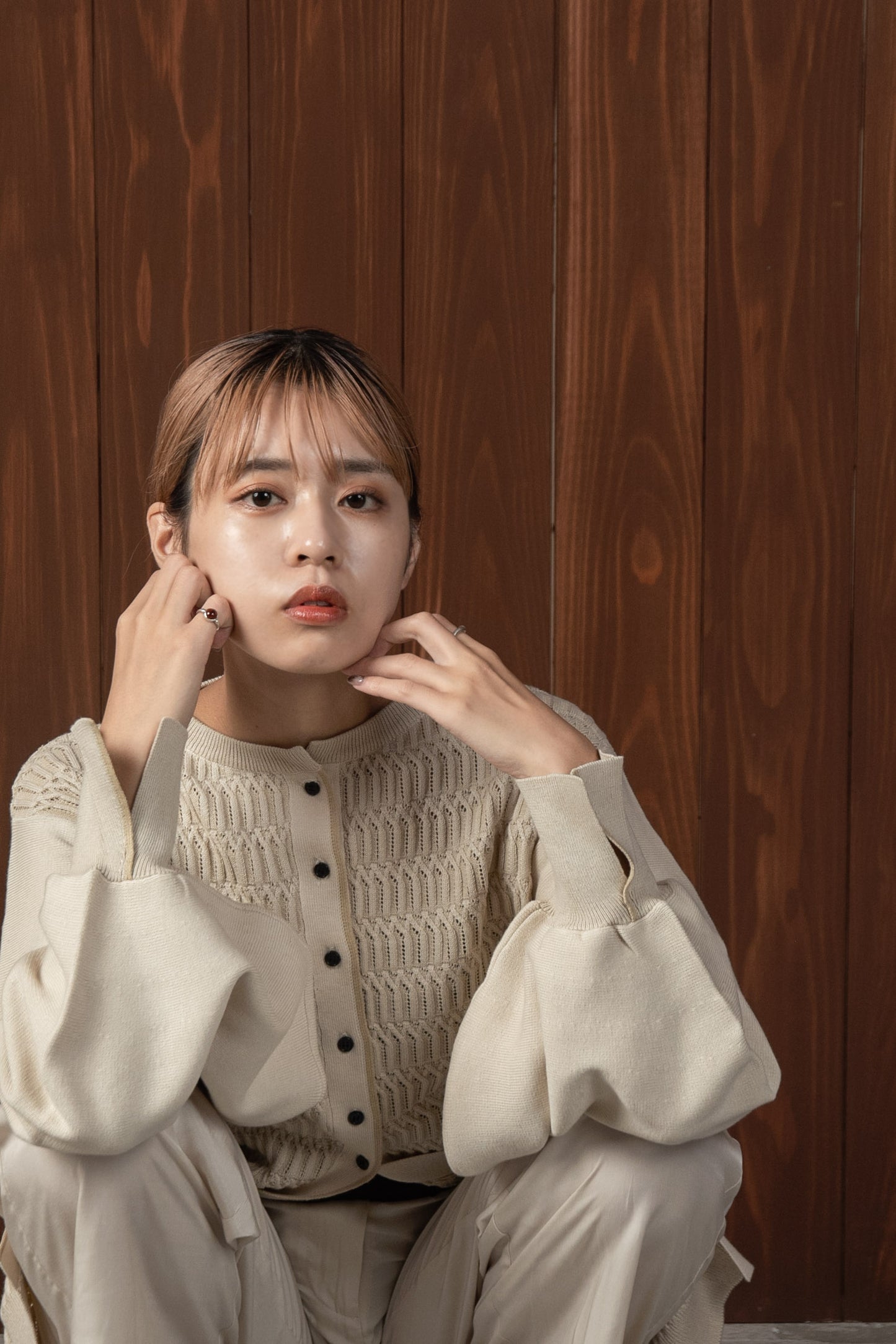 bi color line knit