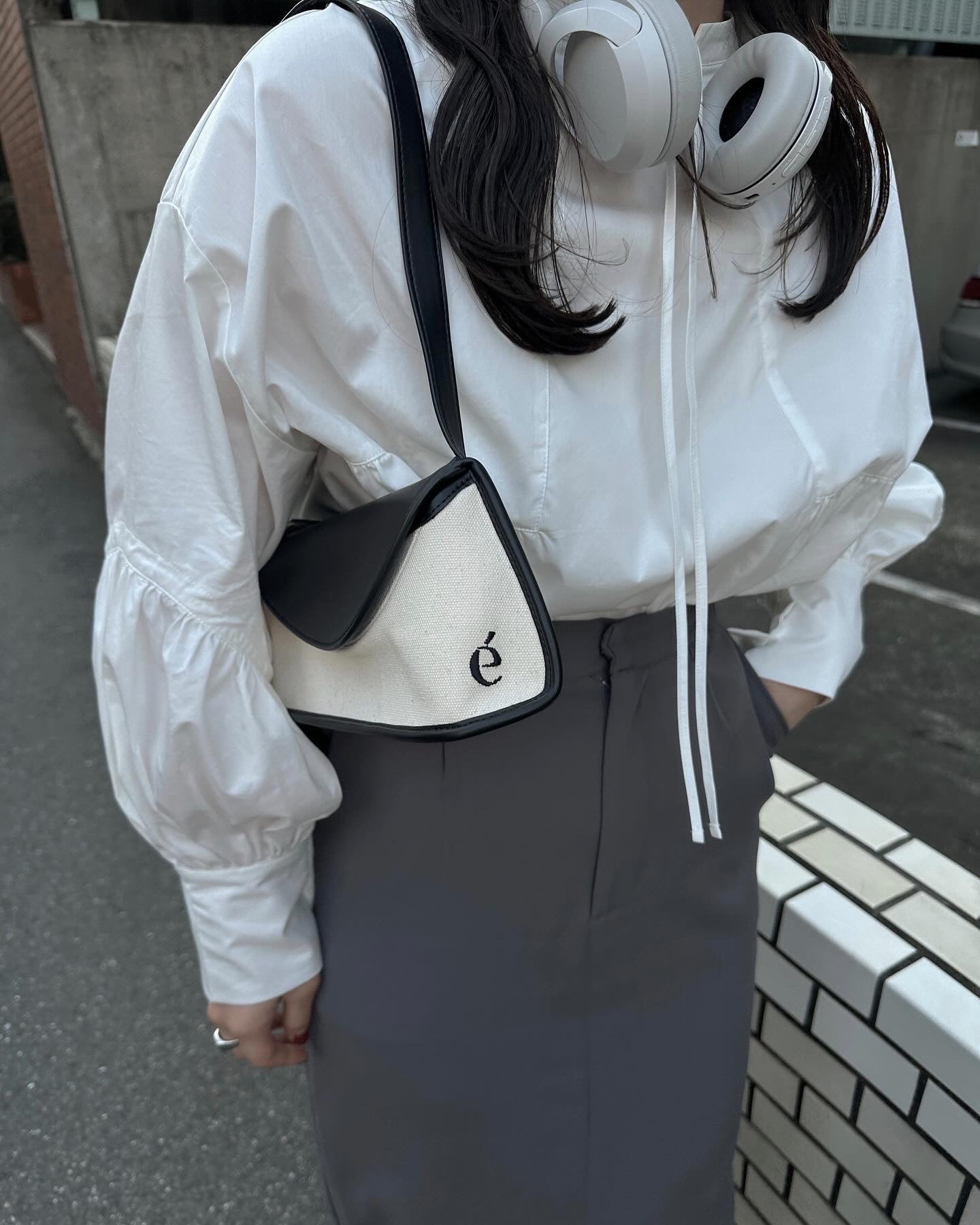 stand neck line design blouse【eim plus+限定アイテム】