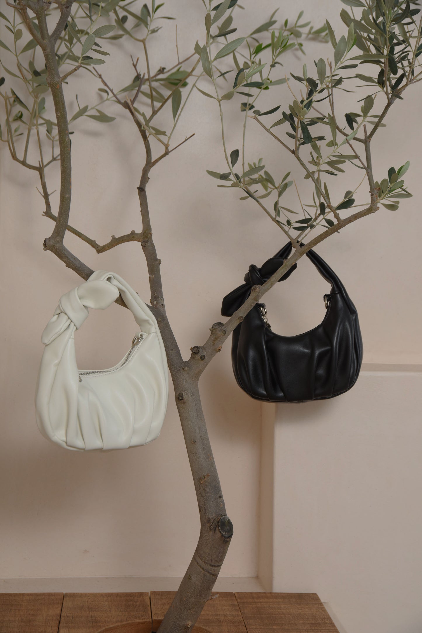 rounded form multiway bag
