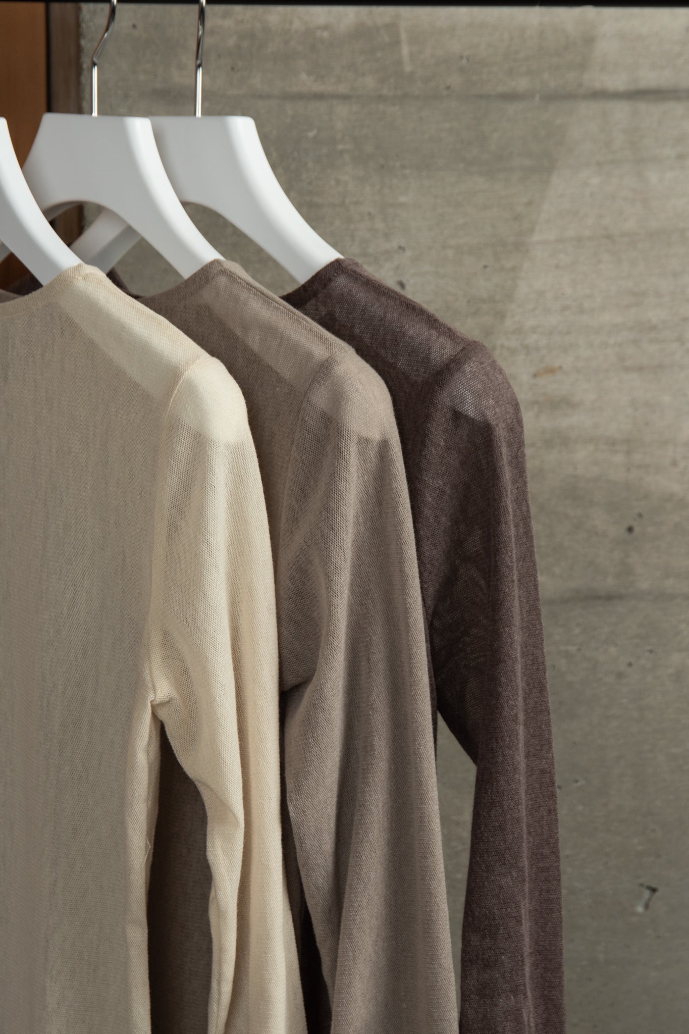 crew neck basic sheer tops