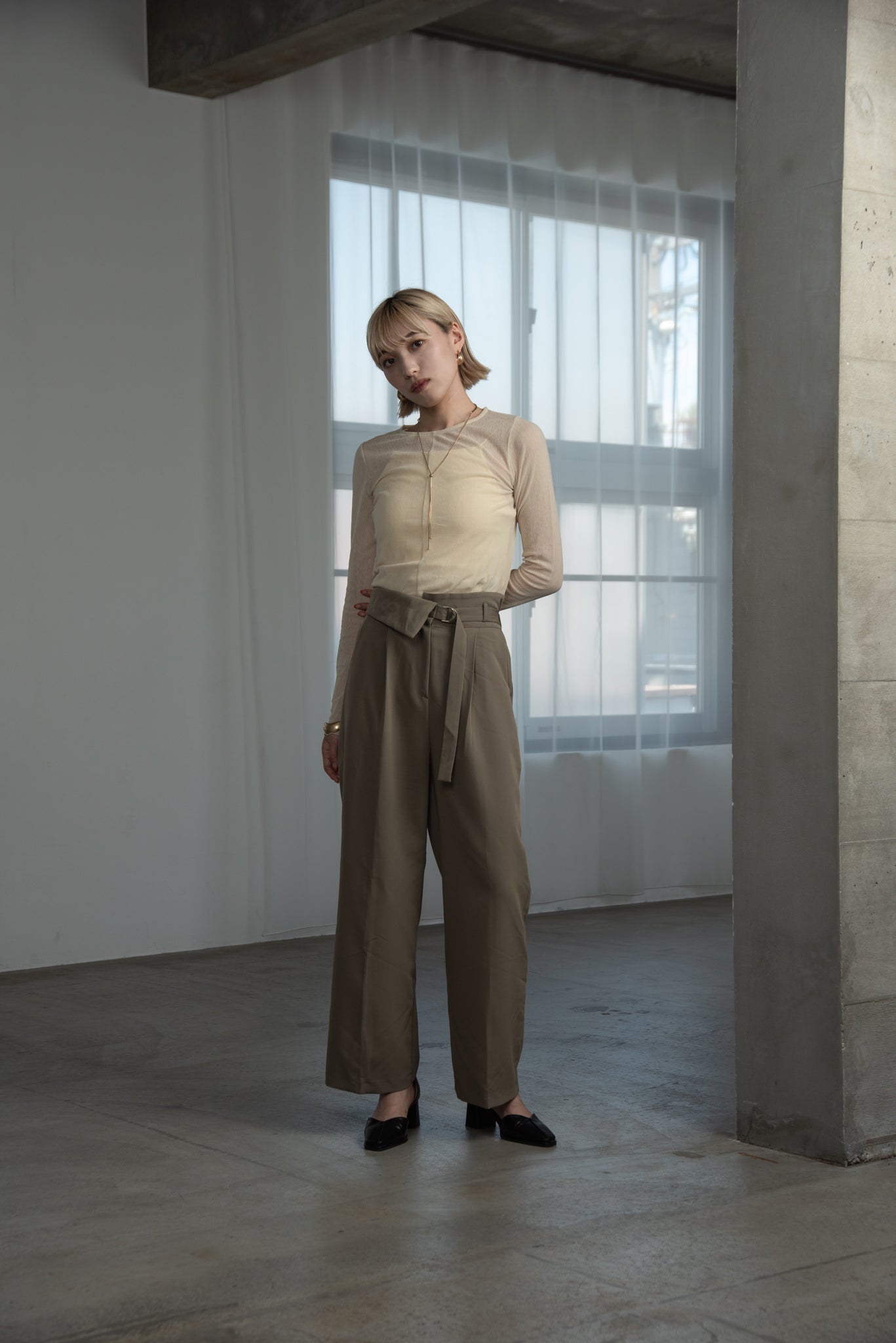 crew neck basic sheer tops