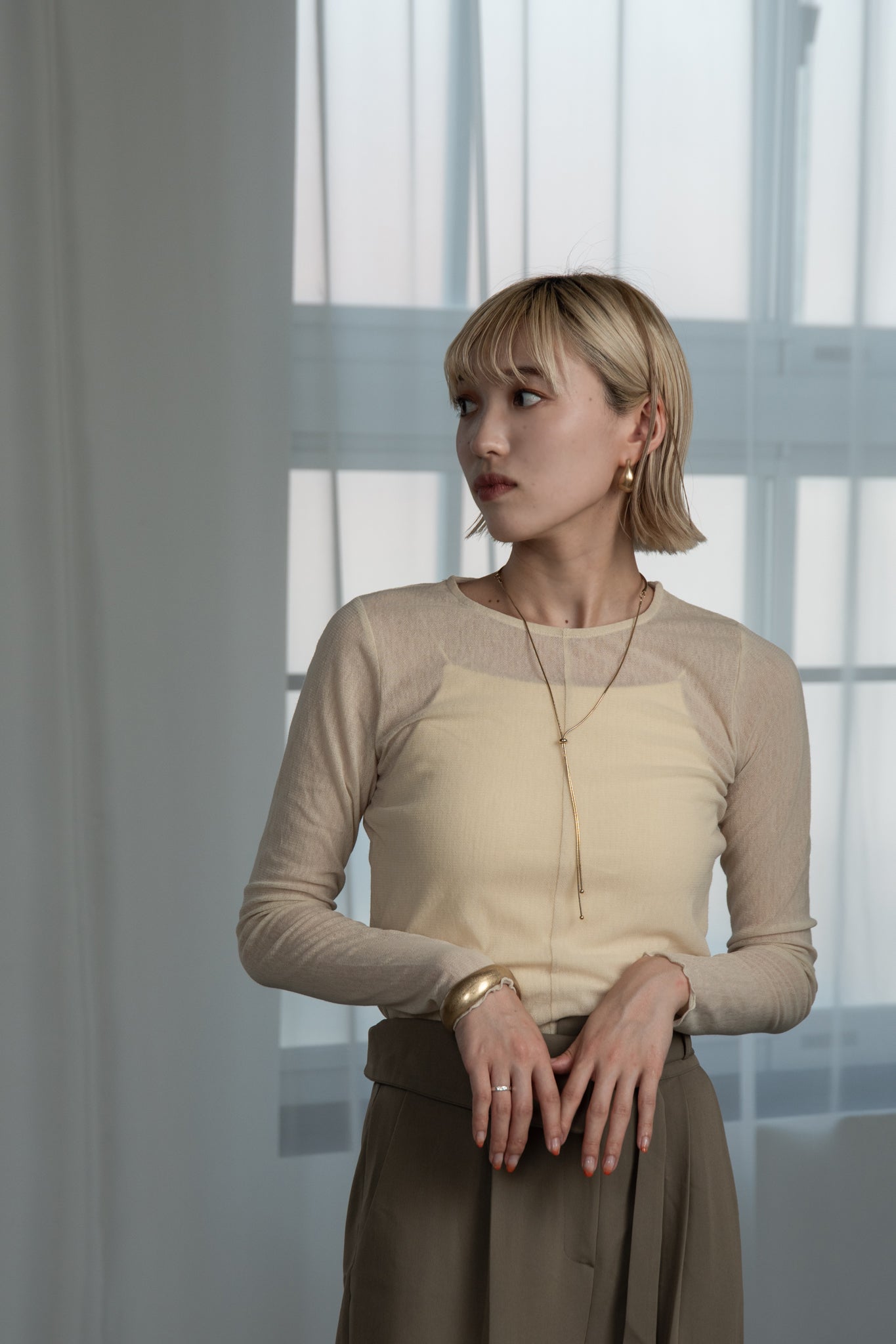 crew neck basic sheer tops