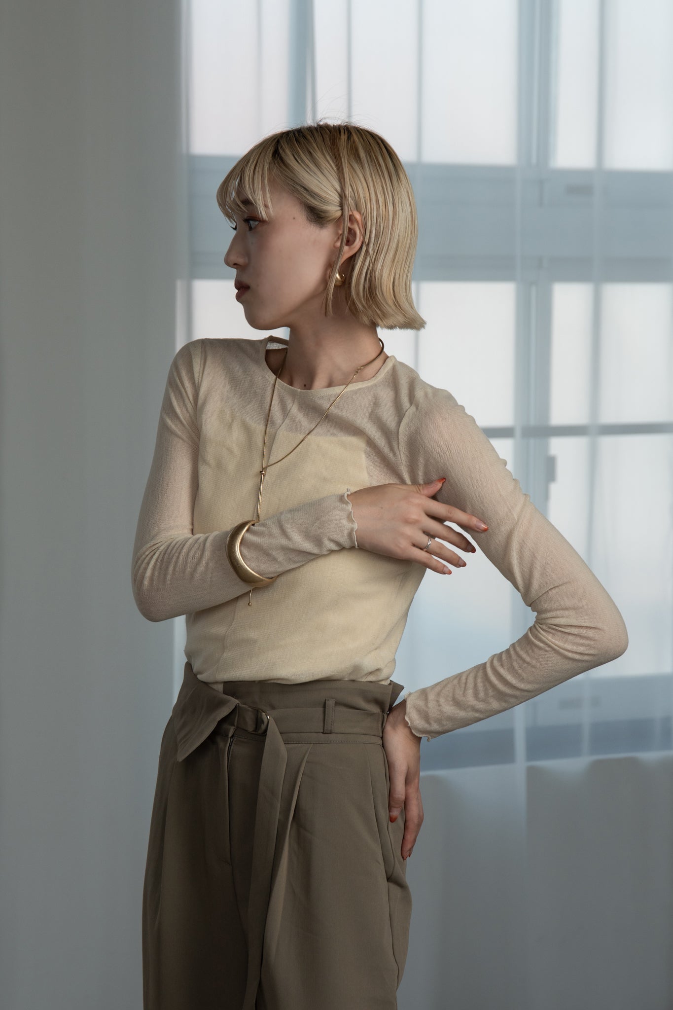 crew neck basic sheer tops