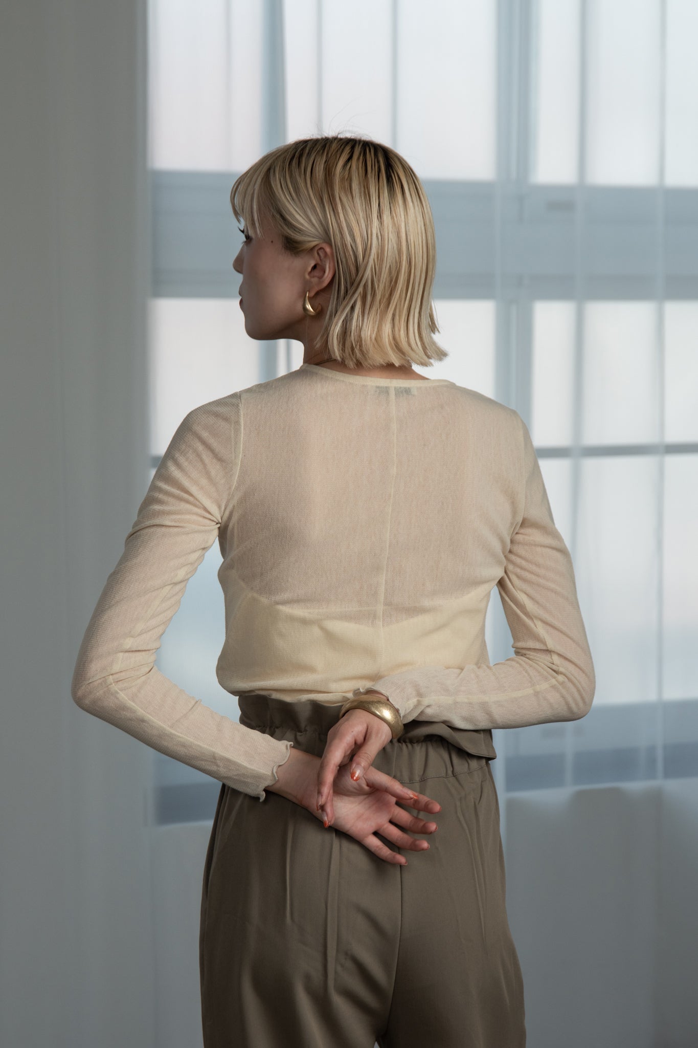 crew neck basic sheer tops