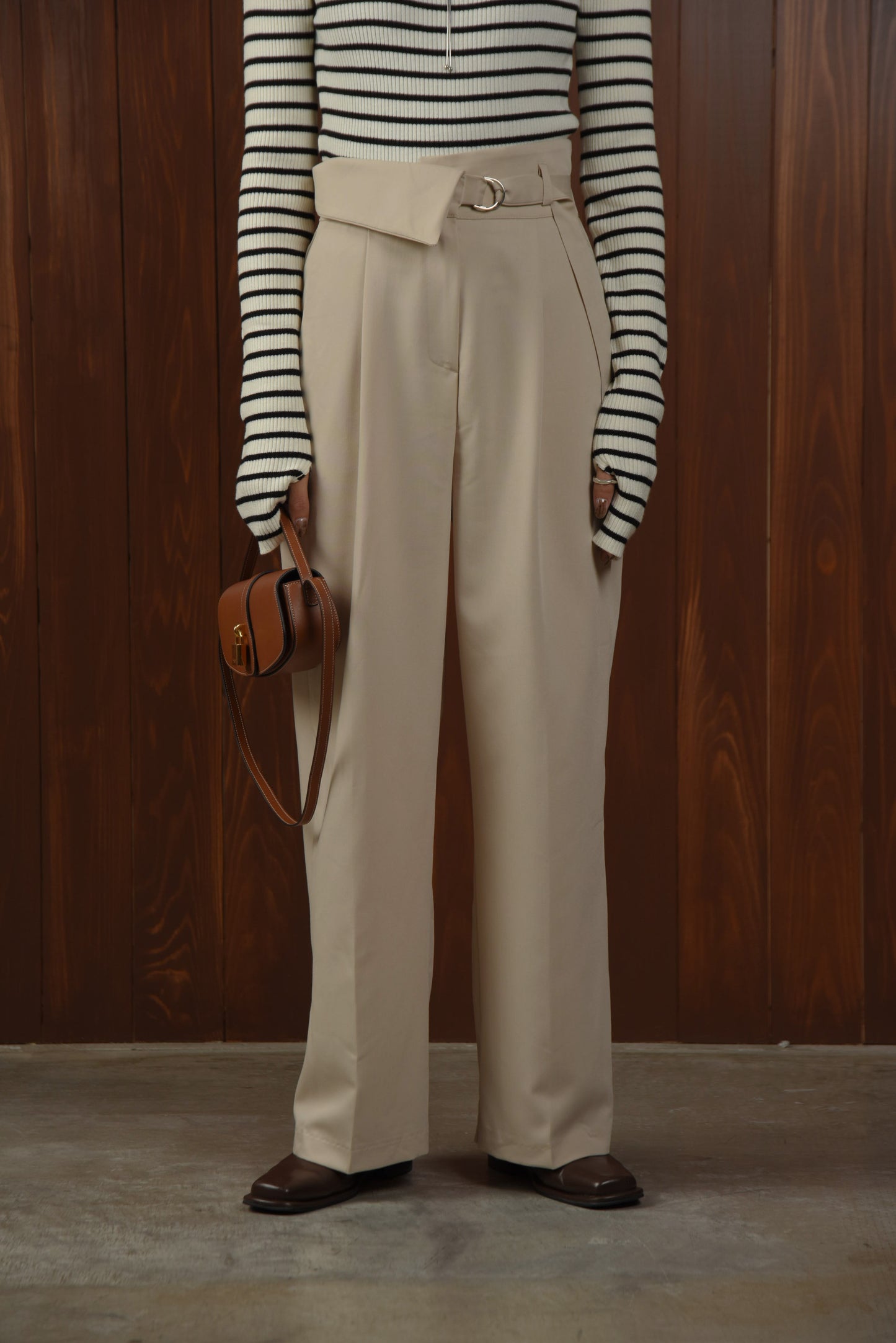 waist collar like design pants