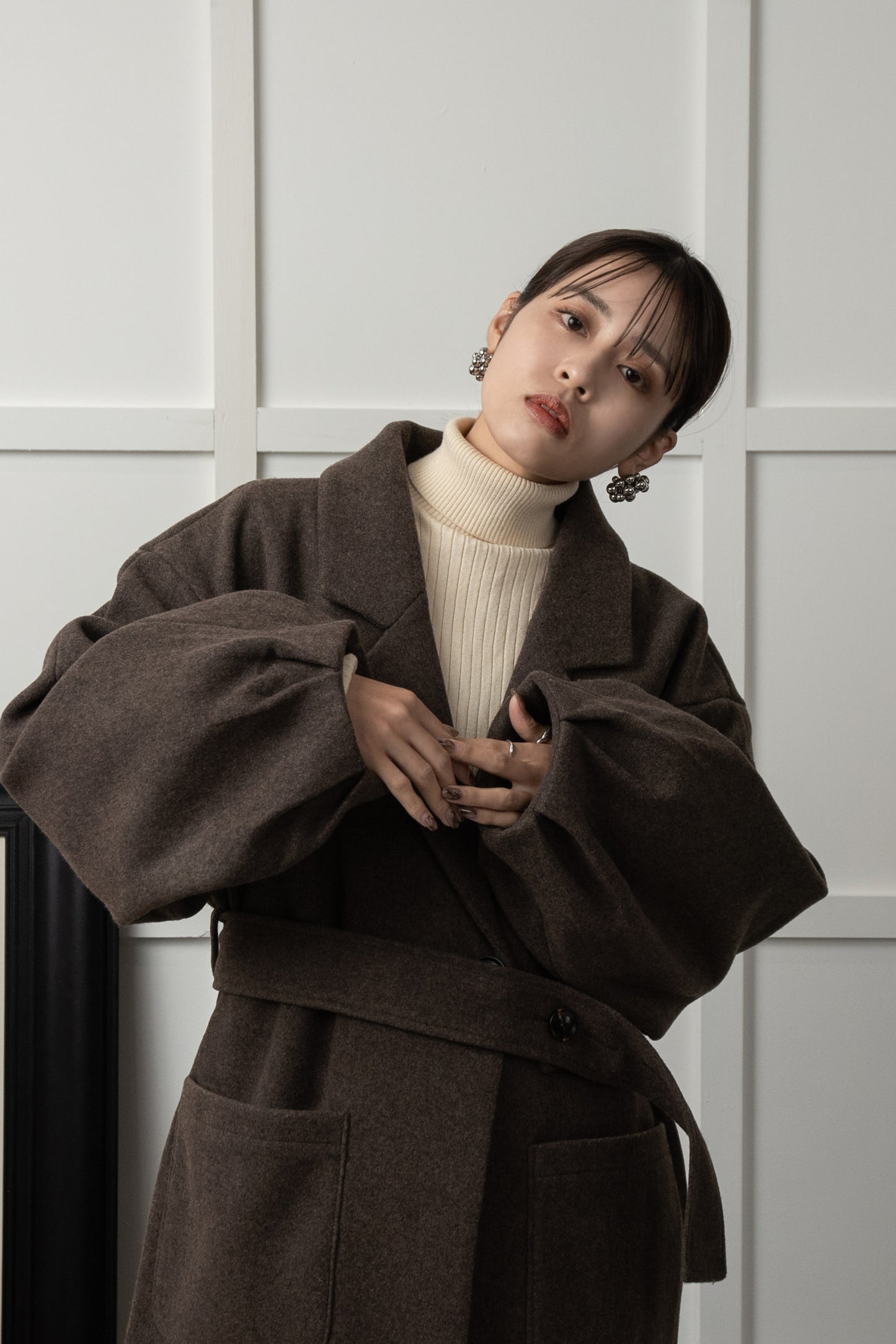 belt arrange long coat
