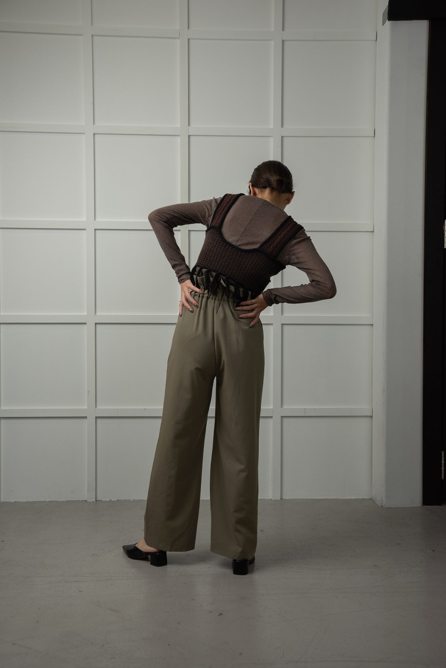 waist collar like design pants
