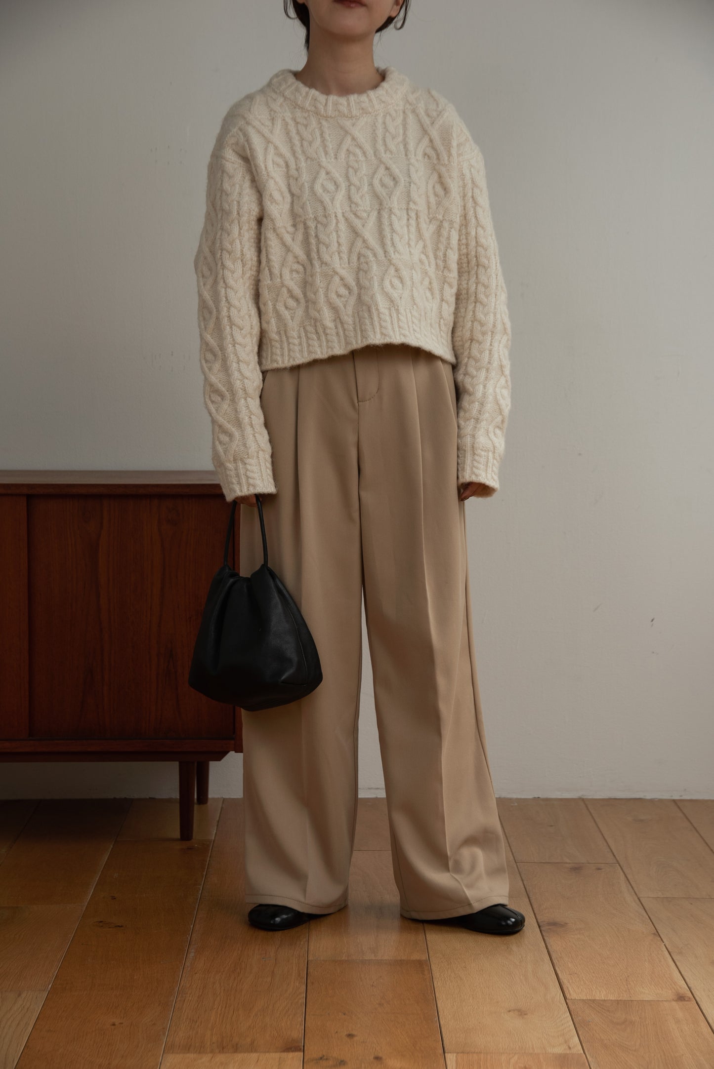 random cable short knit