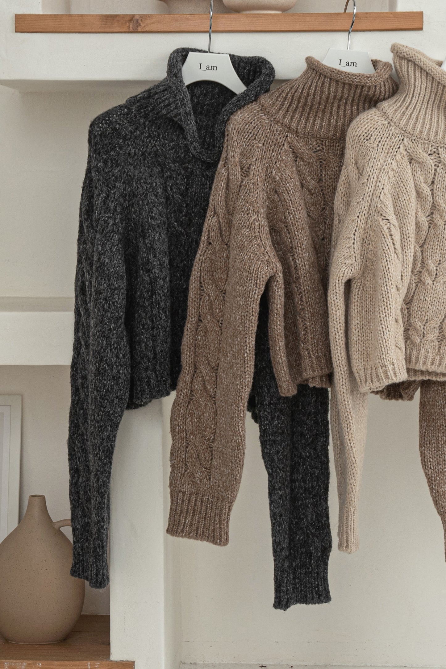 mix yarn cable knit