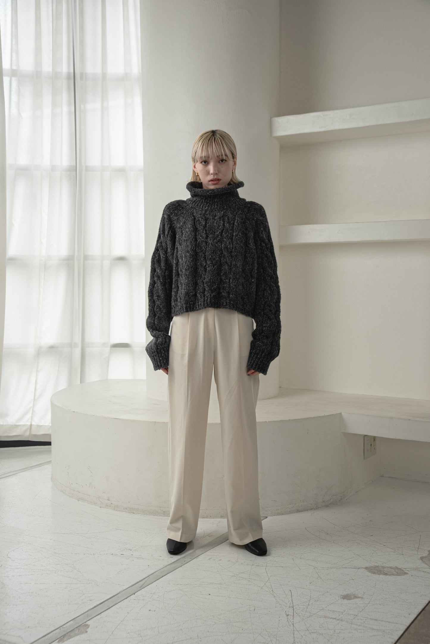 mix yarn cable knit