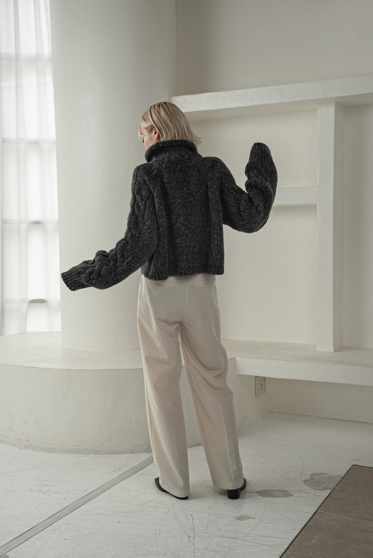 mix yarn cable knit