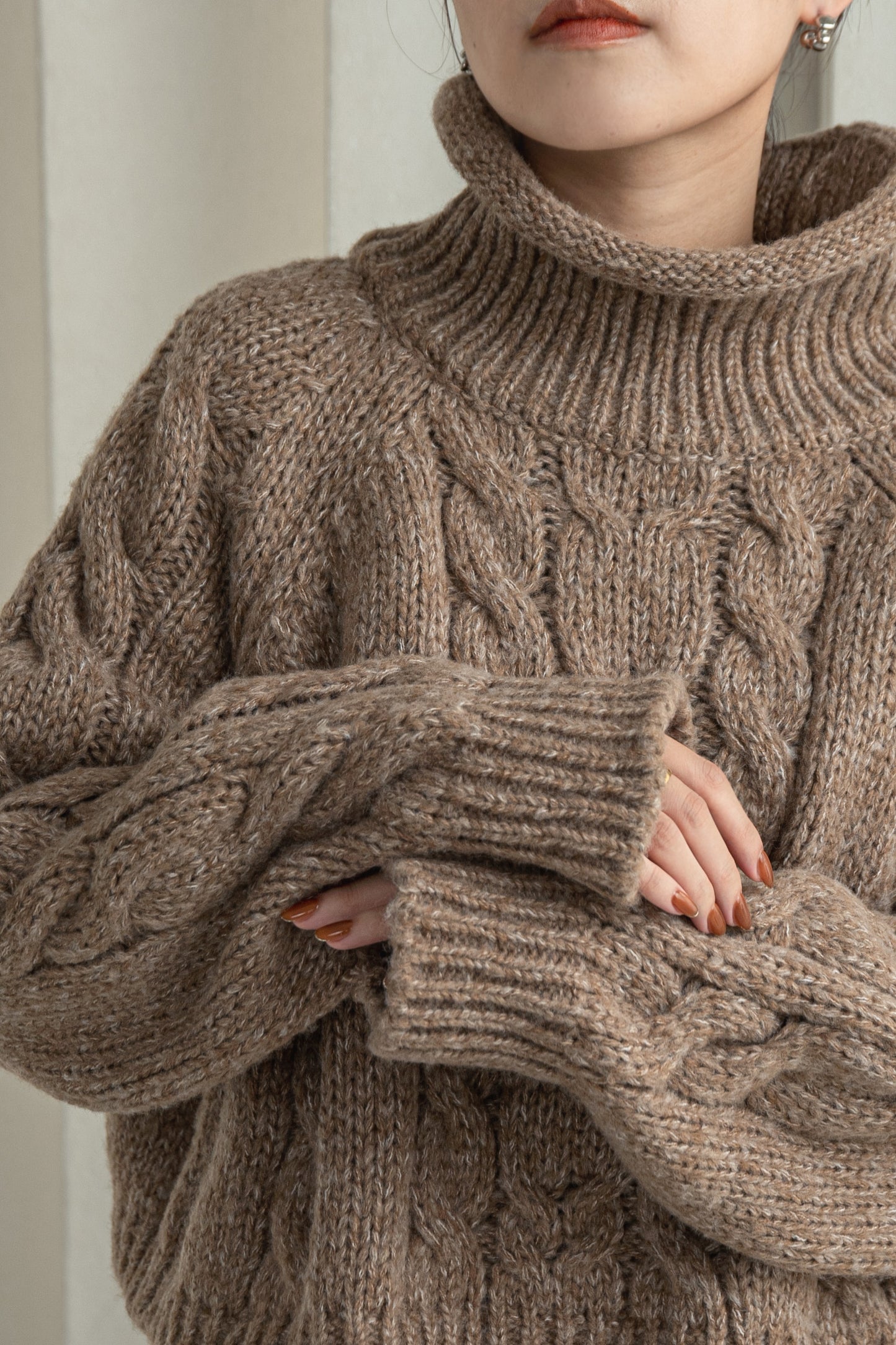 mix yarn cable knit