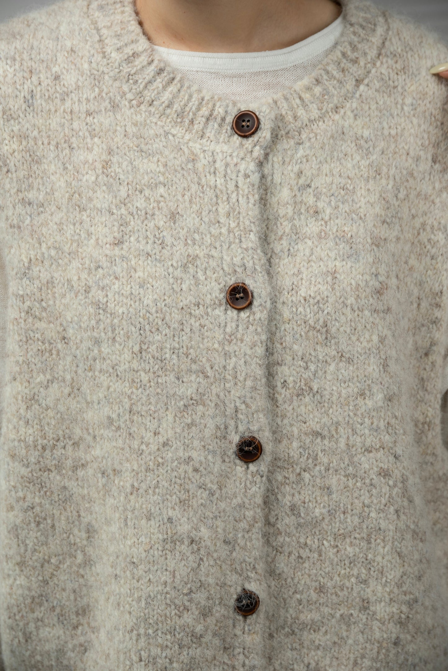 fluffy mix wood like button knit vest
