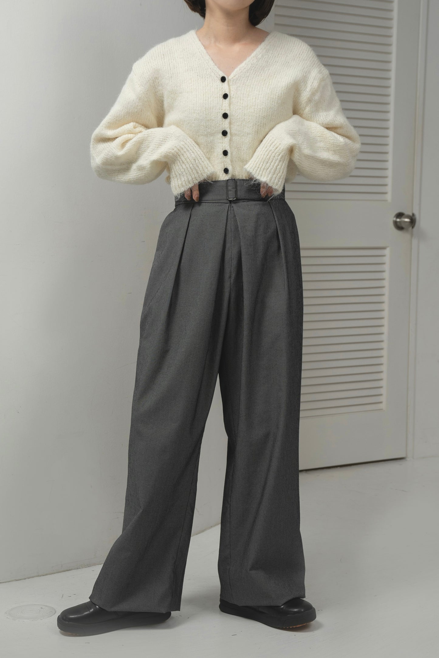 fluffy accent button v neck cardigan