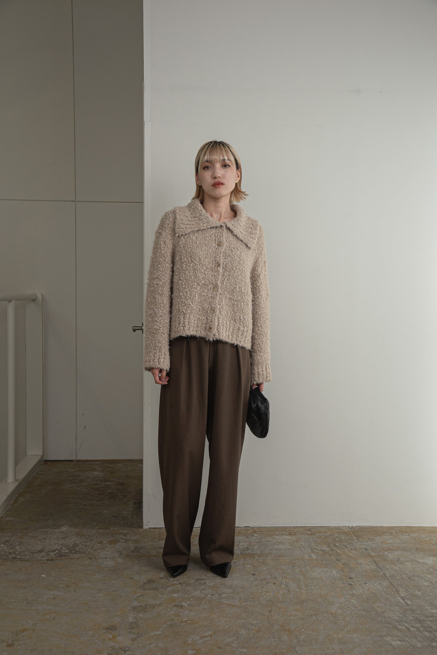 big collar knit cardigan