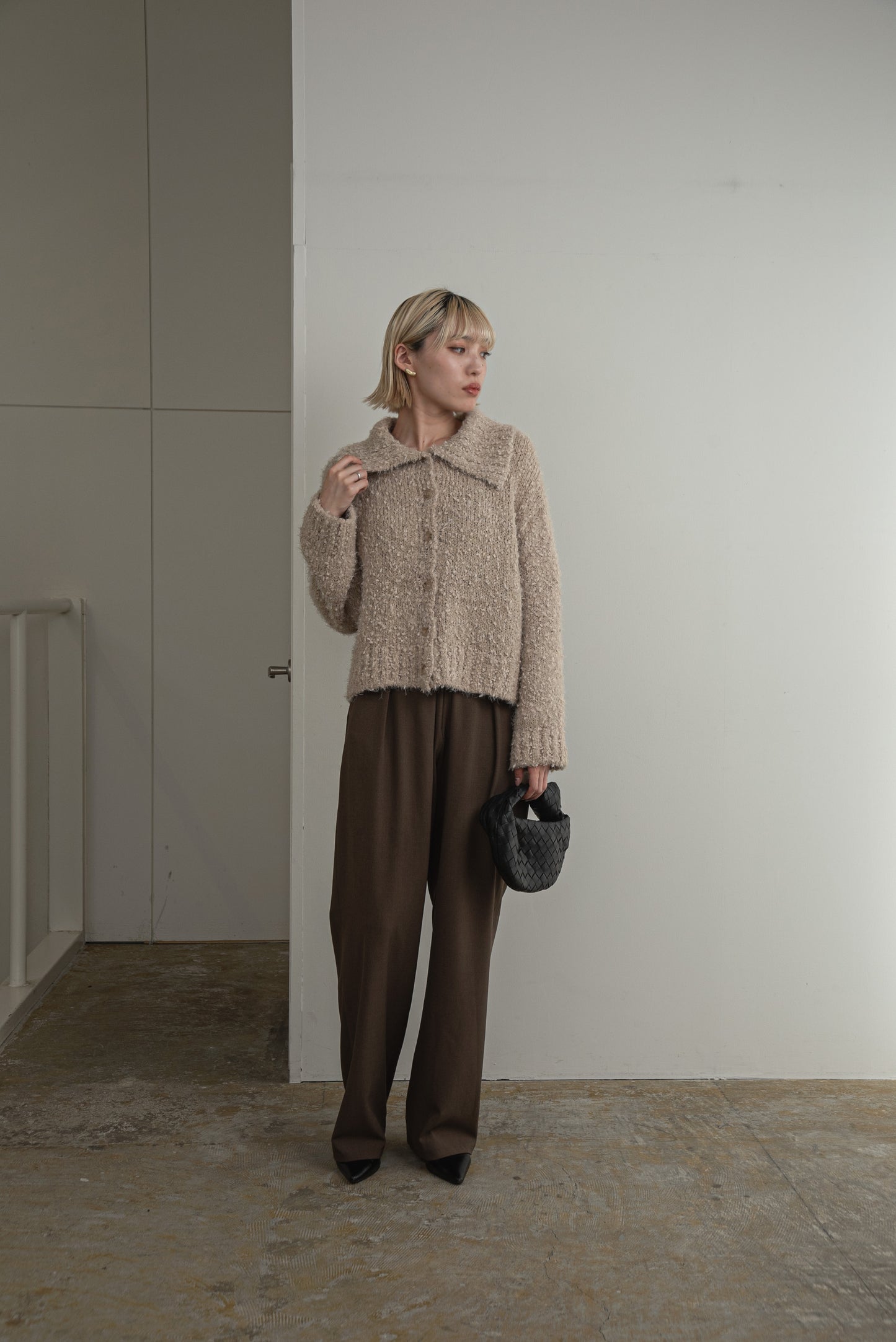 big collar knit cardigan