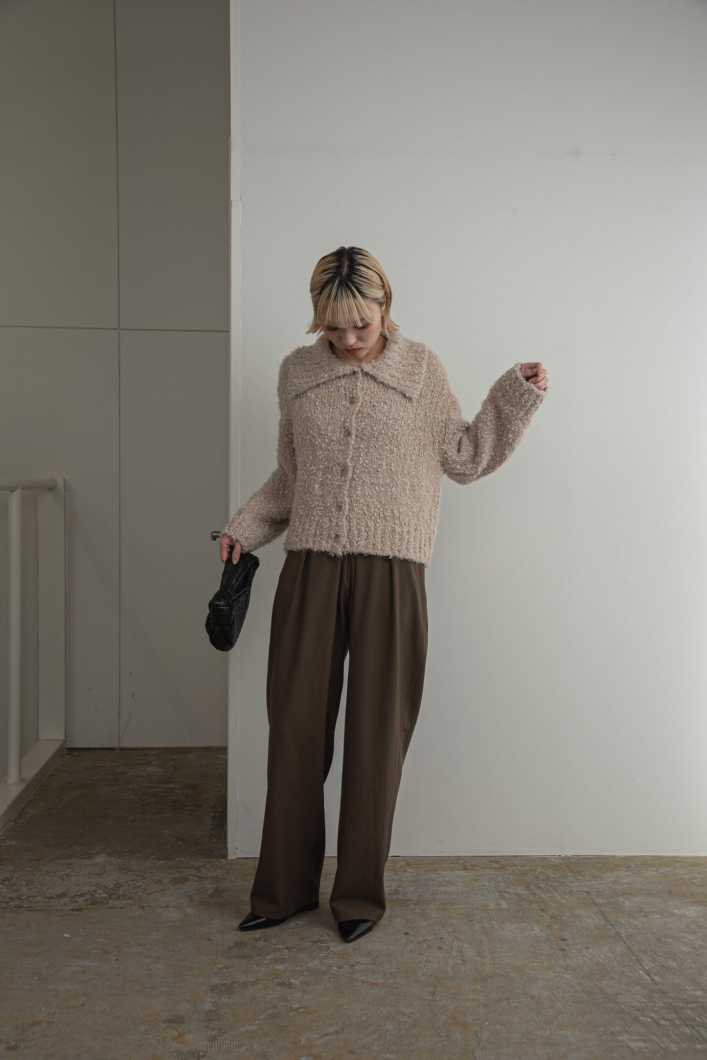 big collar knit cardigan