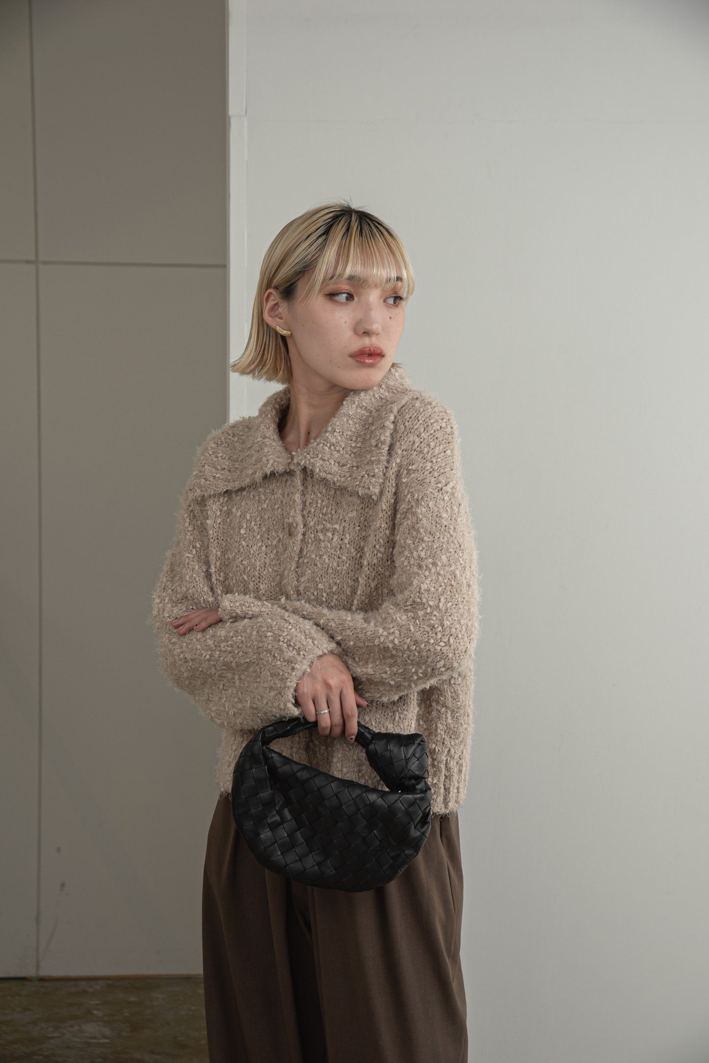 big collar knit cardigan