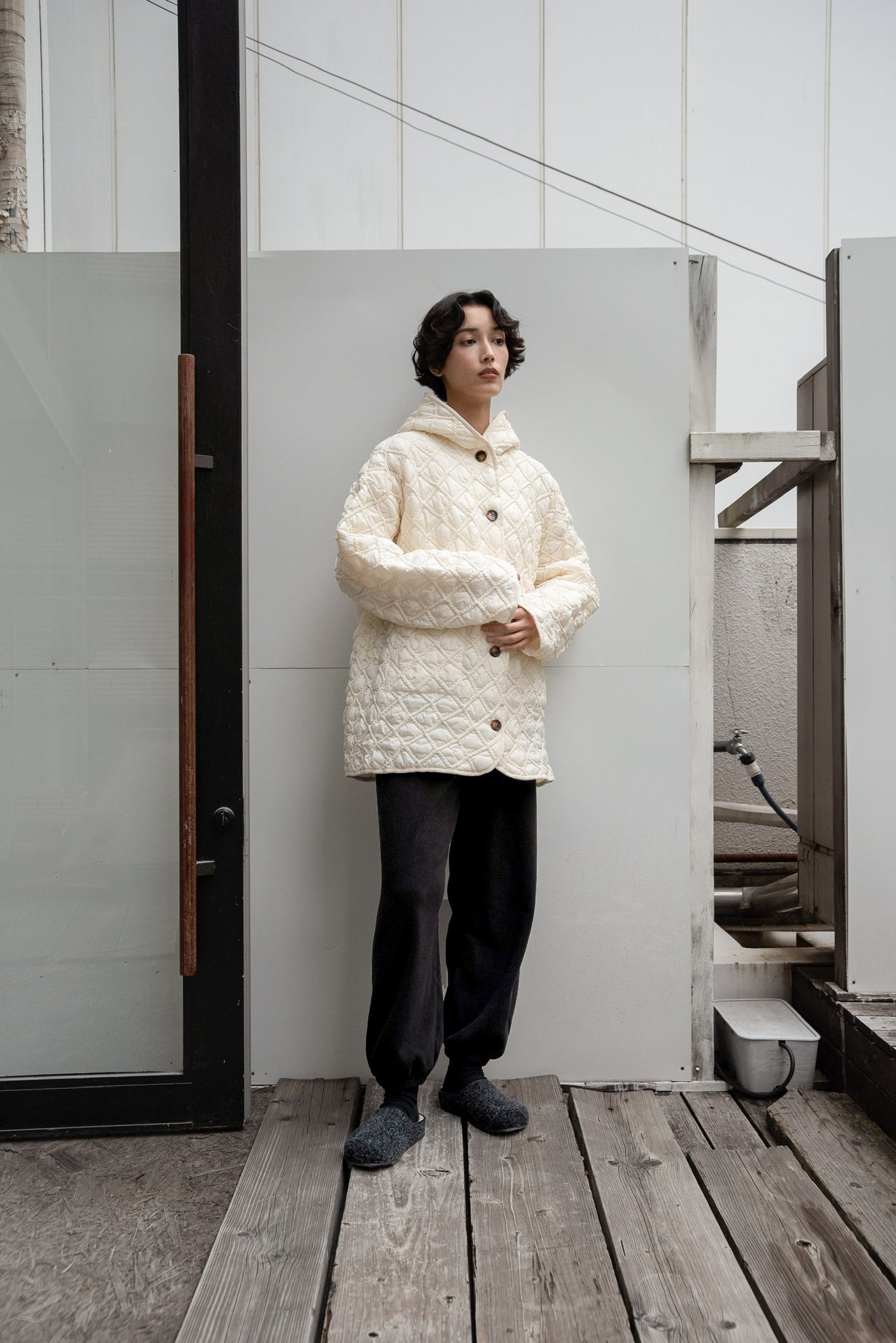 hooded quilted stitch point coat