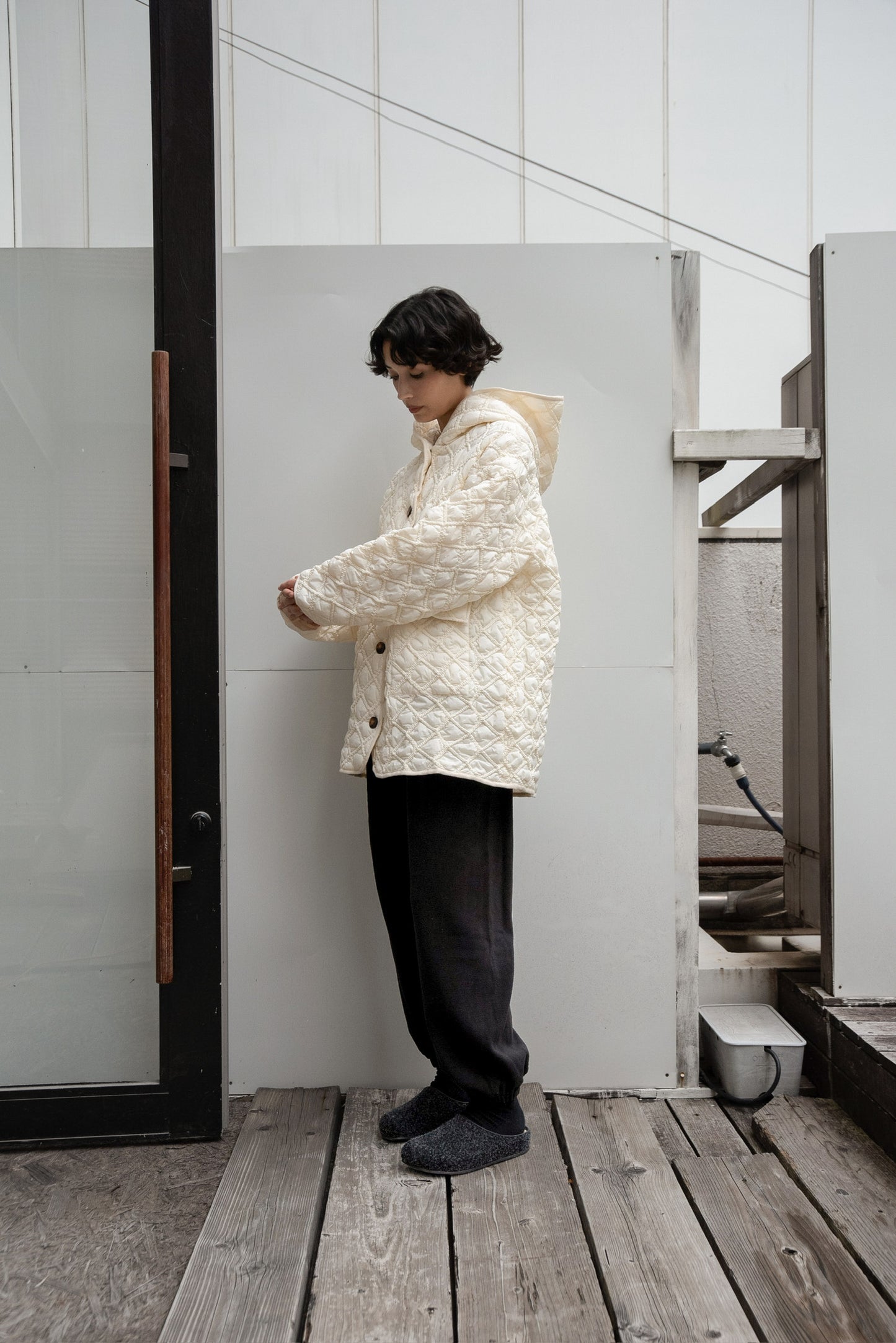 hooded quilted stitch point coat