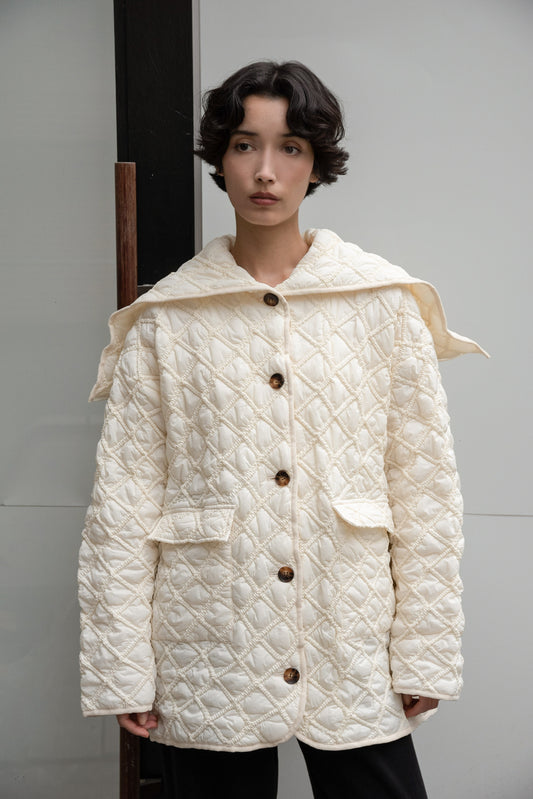 hooded quilted stitch point coat