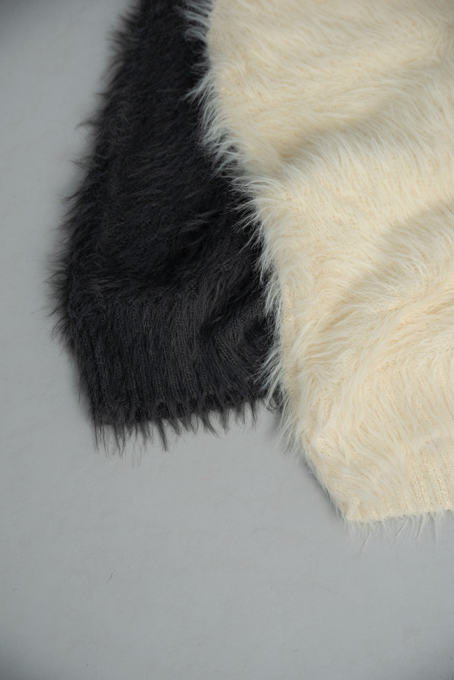 feather yarn knit vest