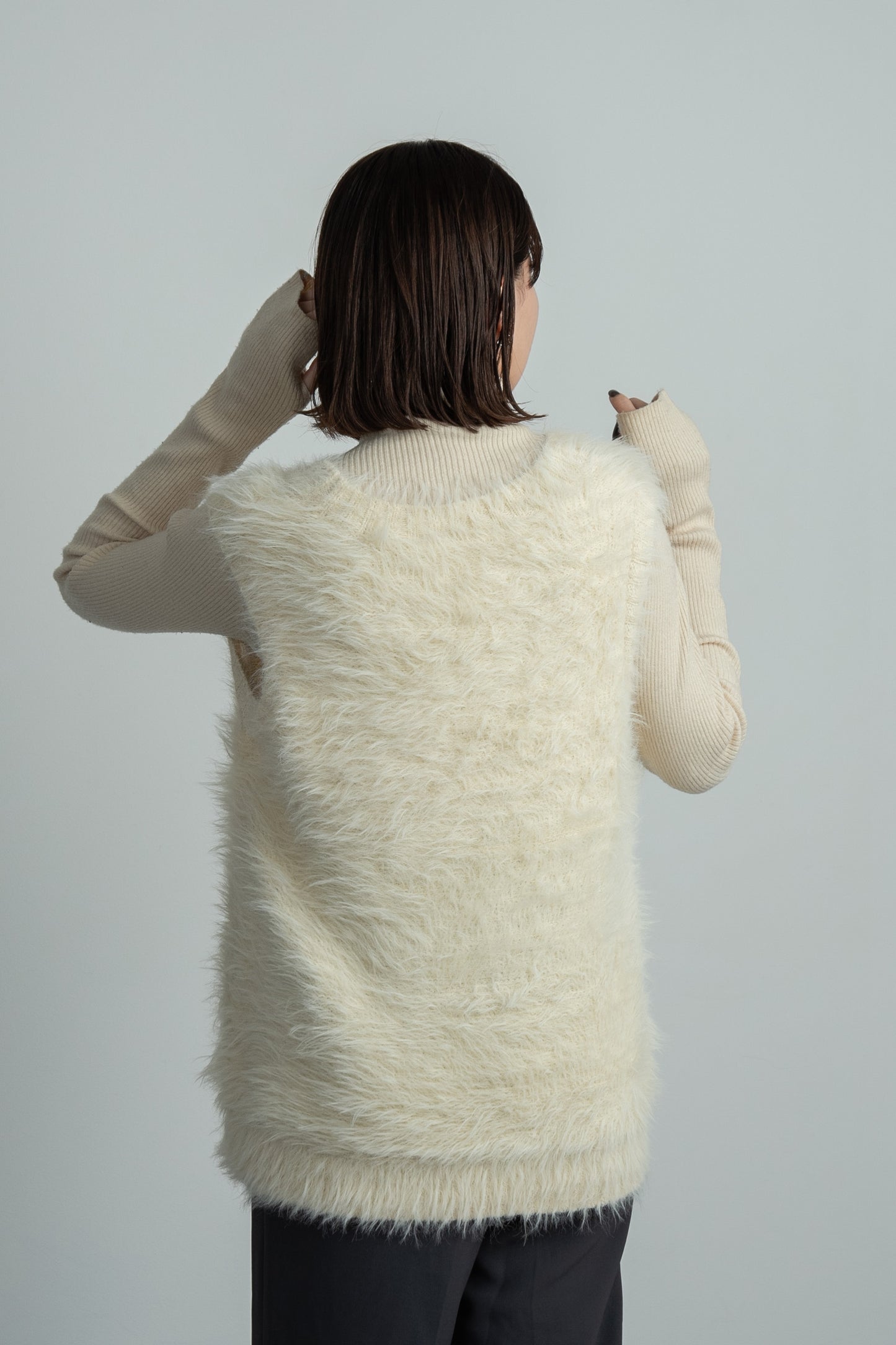 feather yarn knit vest