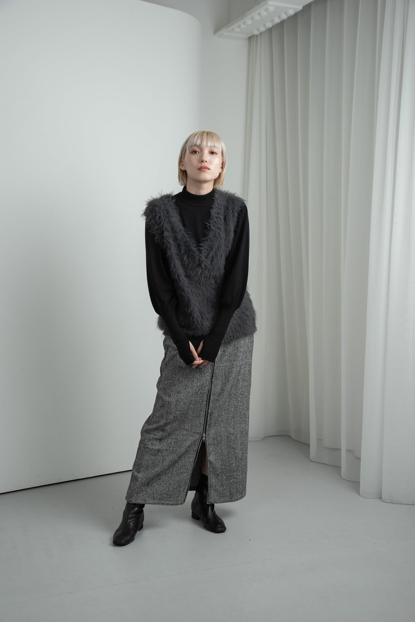 herringbone front zipper skirt