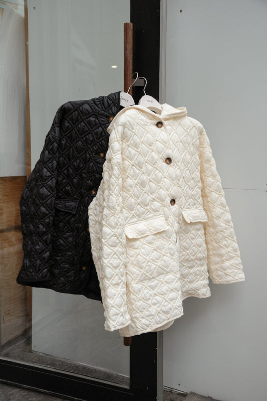 hooded quilted stitch point coat
