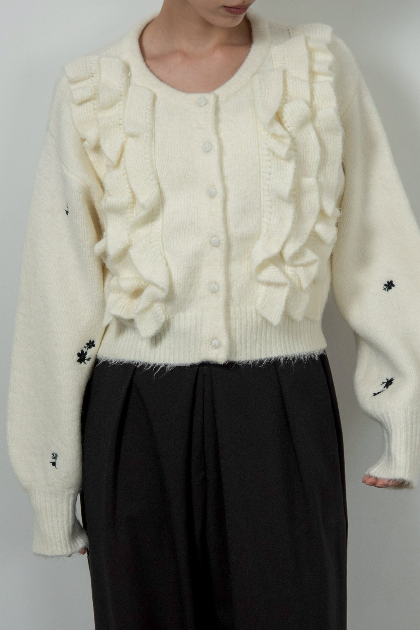 floral pattern embroidery knit