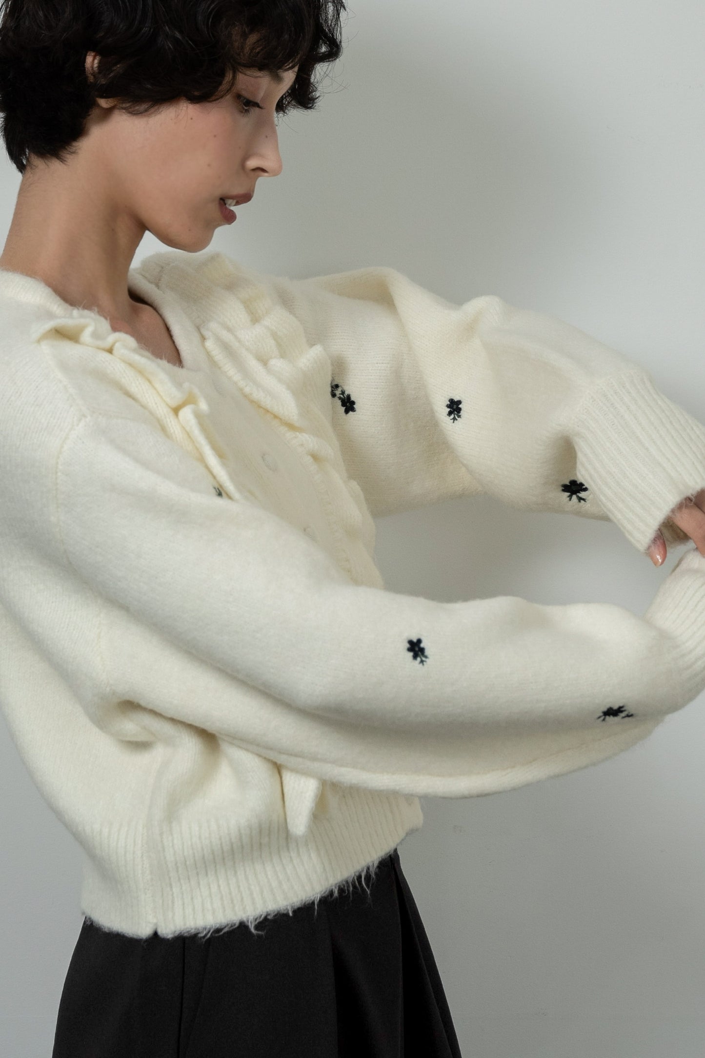 floral pattern embroidery knit