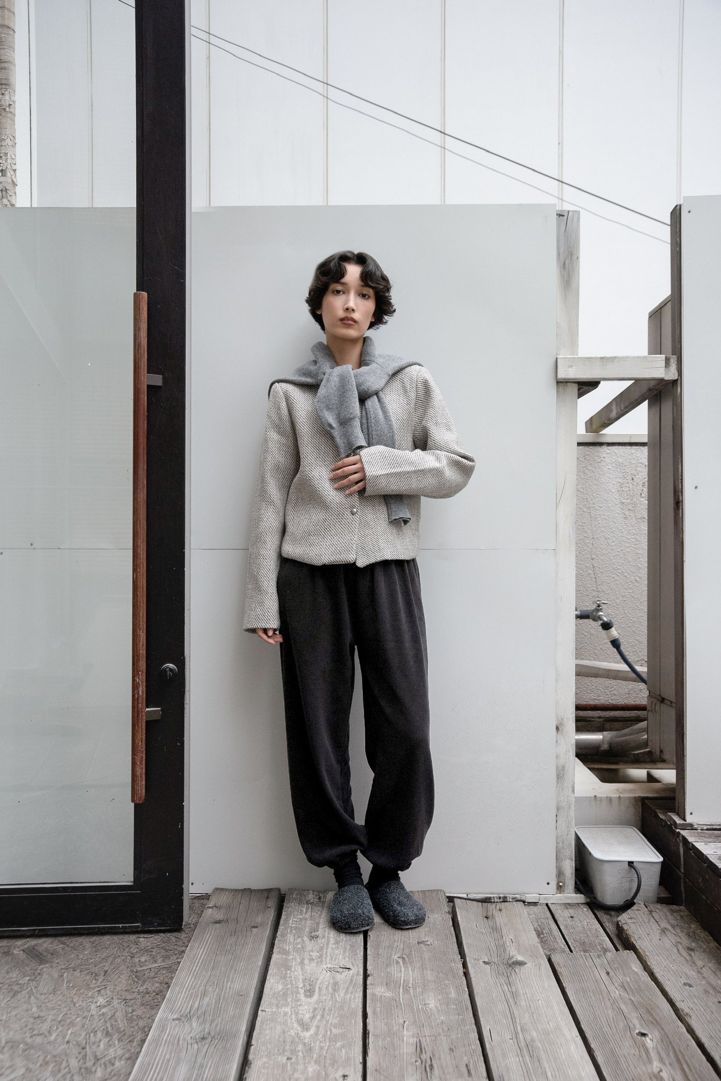 tweed button point nocollar jacket