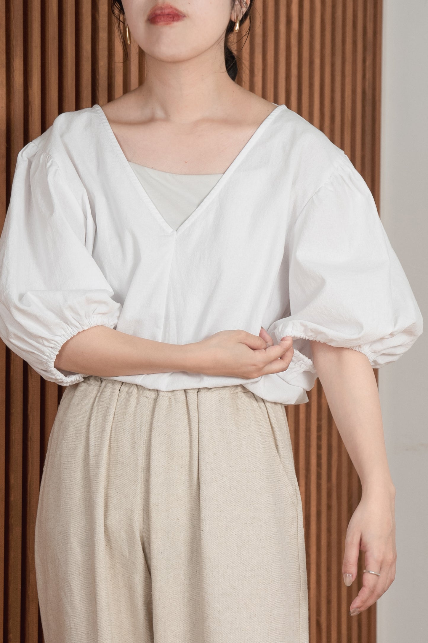 back ribbon short blouse