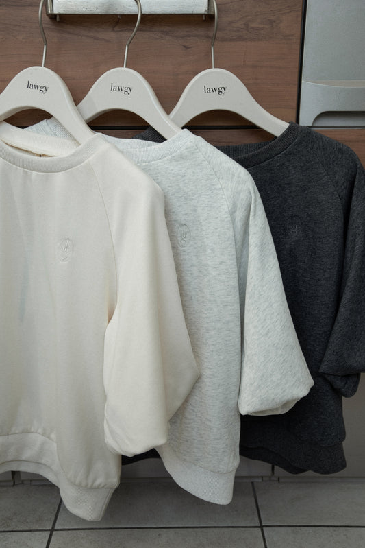 balloon raglan sleeve logo sweat