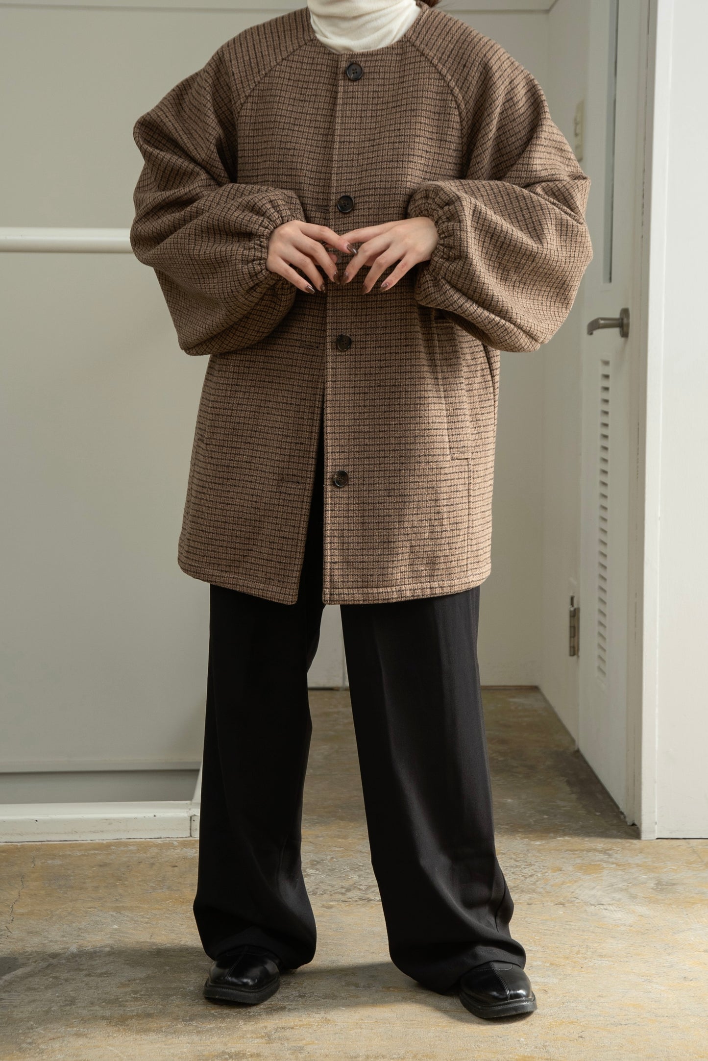 raglan sleeve check midi outer