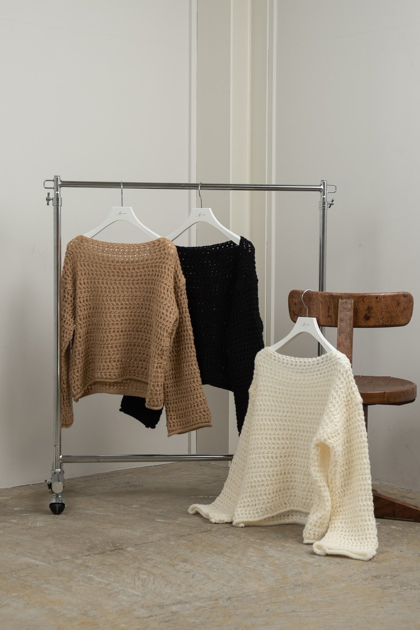 loosely wave knit