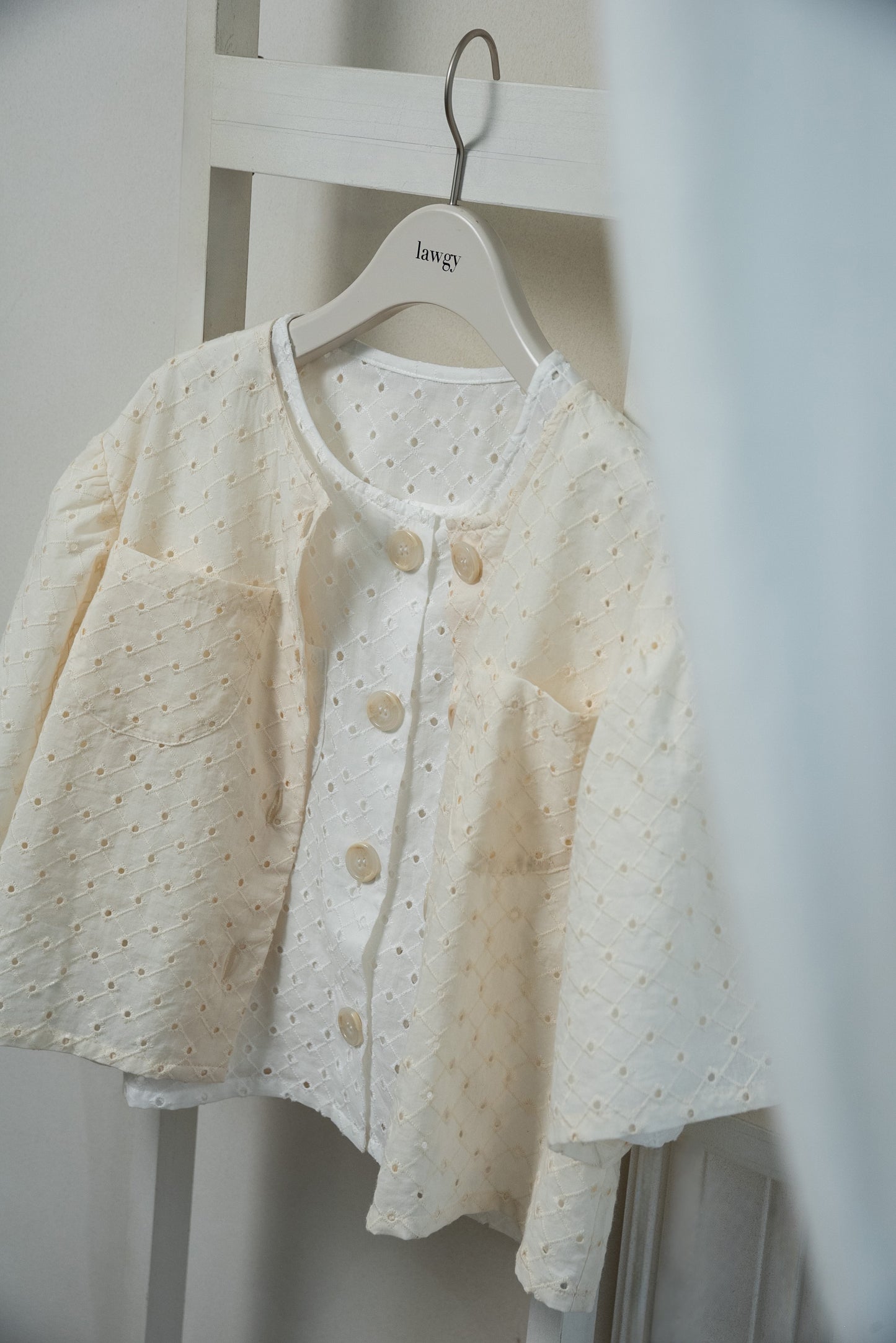 embroidery puff sleeve jacket like tops