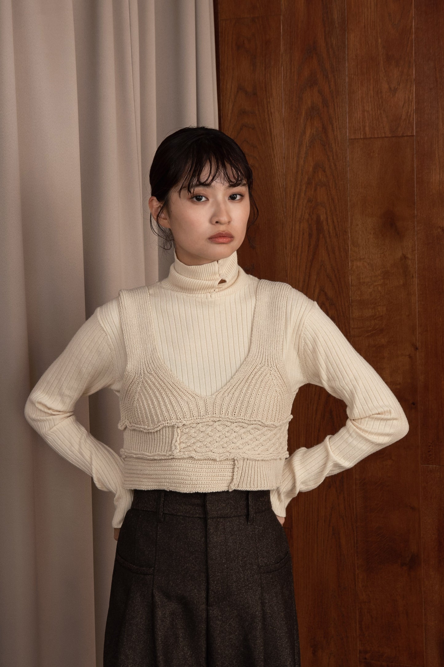 double face button slit knit