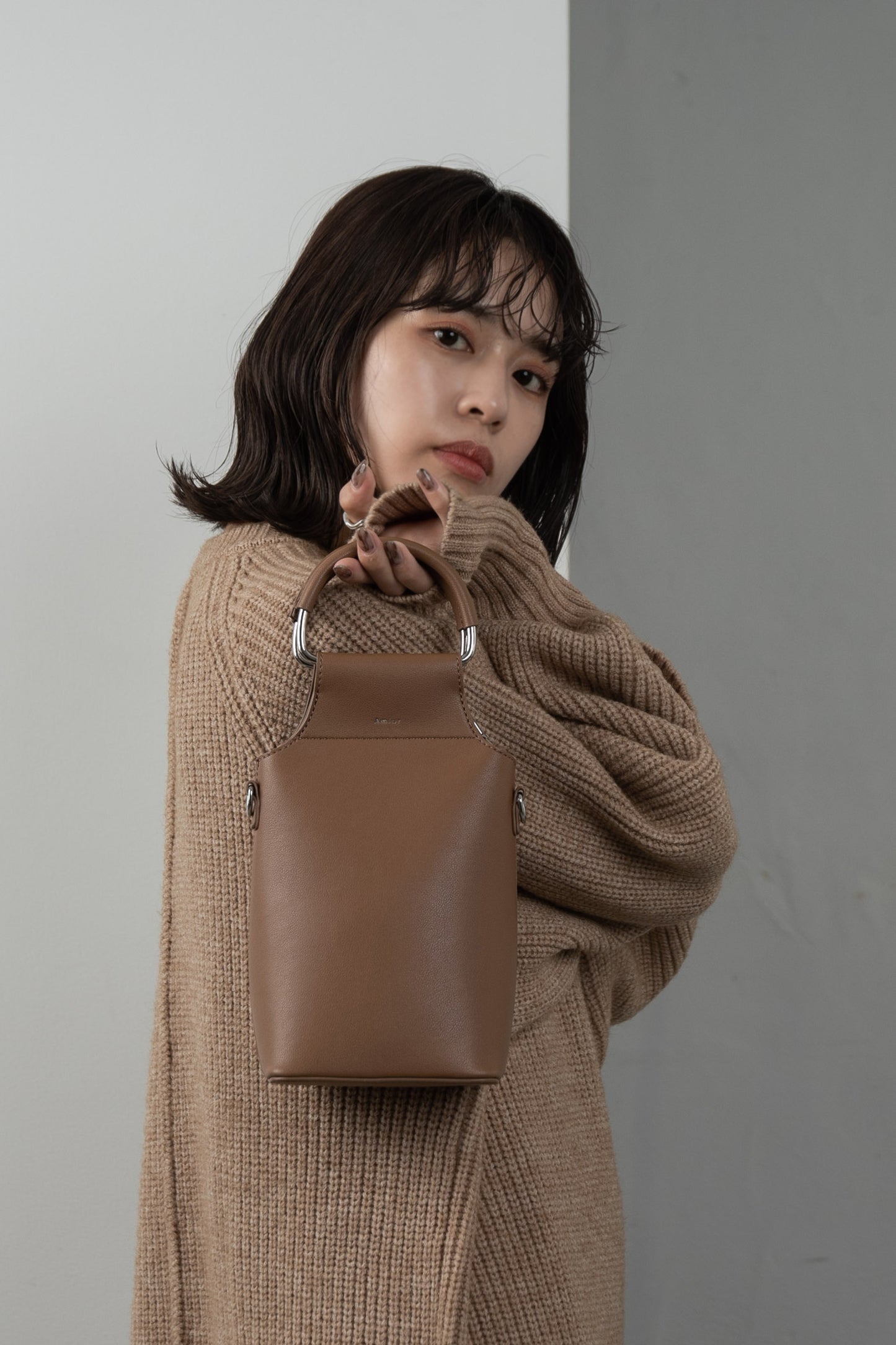 bucket handle bag