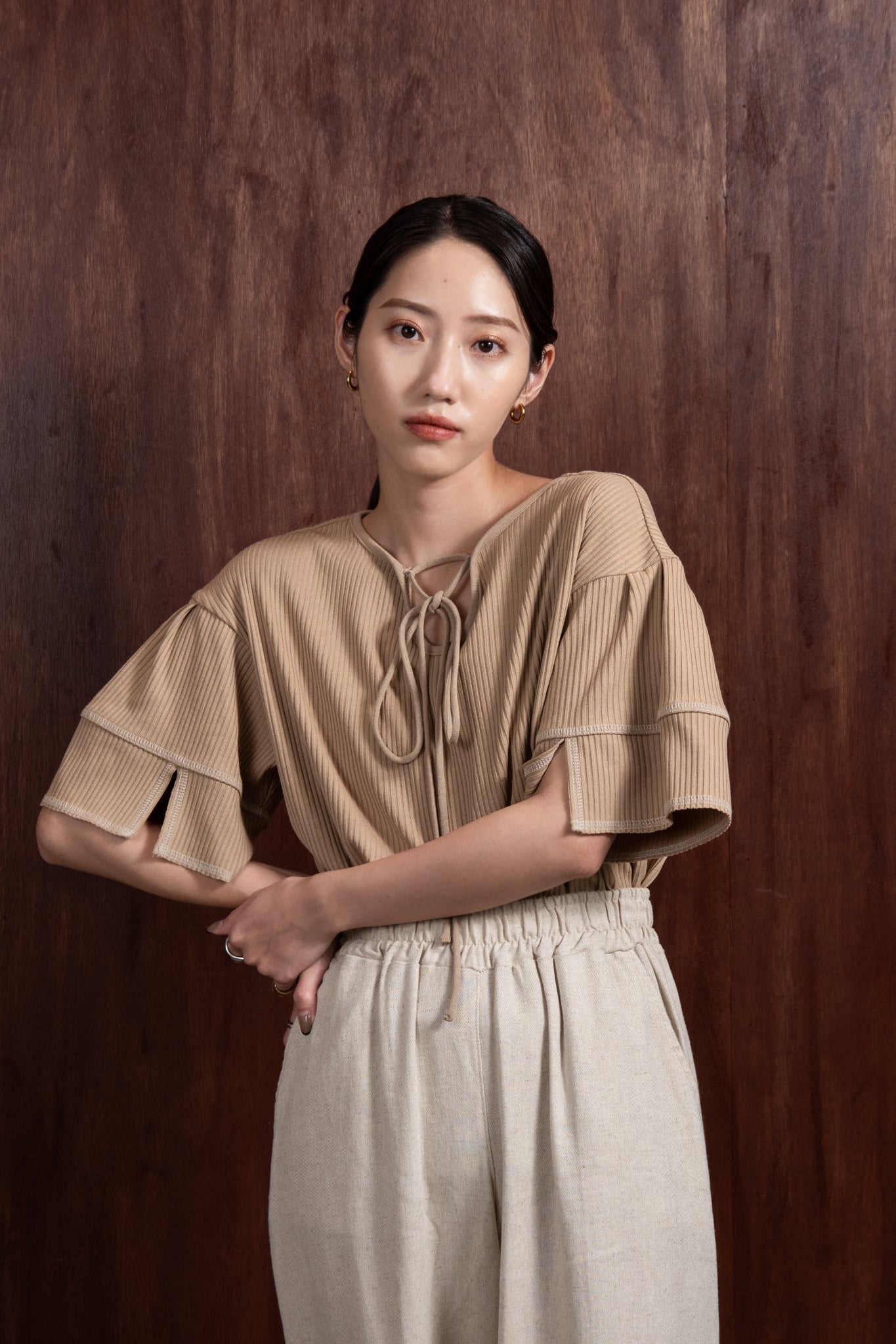 neck arrange rib stitch tops
