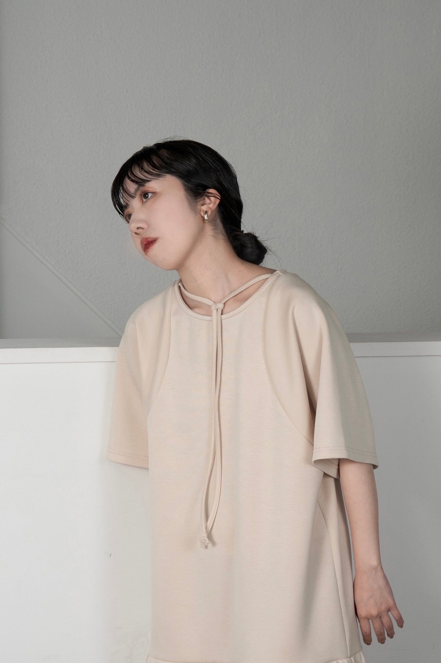 tiered neck design op
