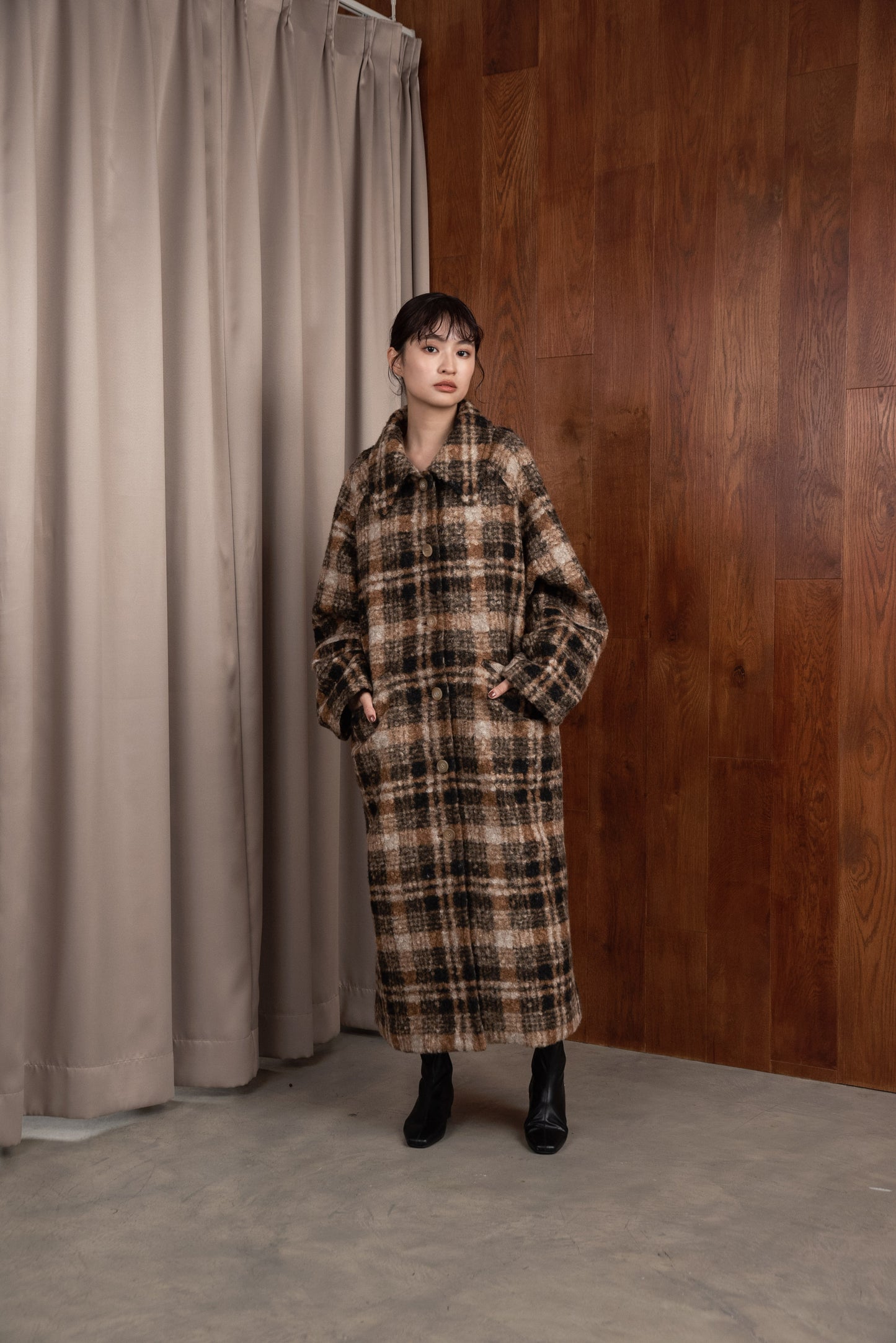soutien collar shaggy coat