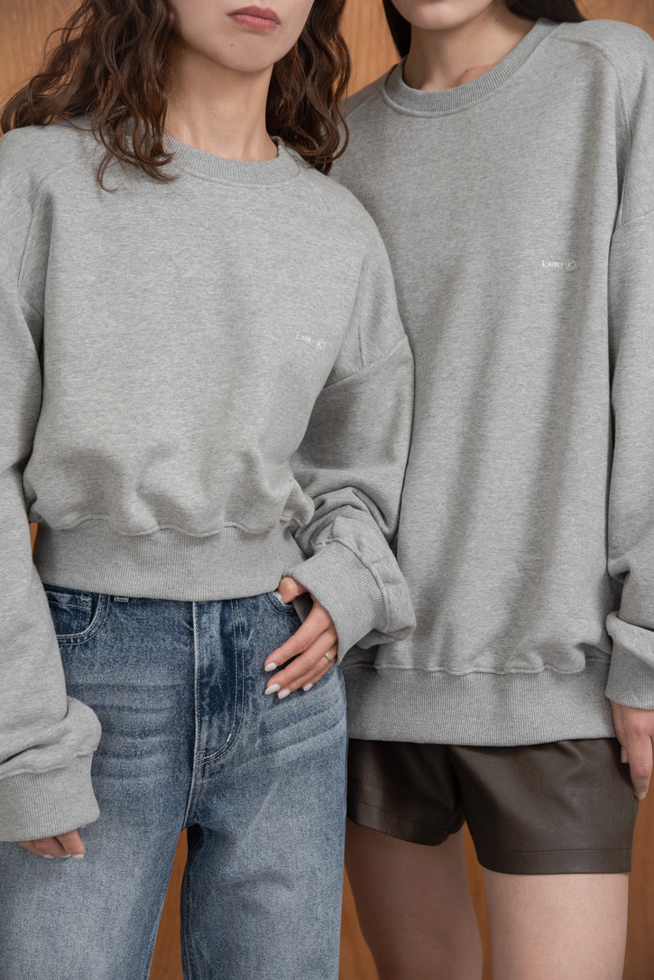 collab embroidered logo sweat (short)【I_am × kimina】