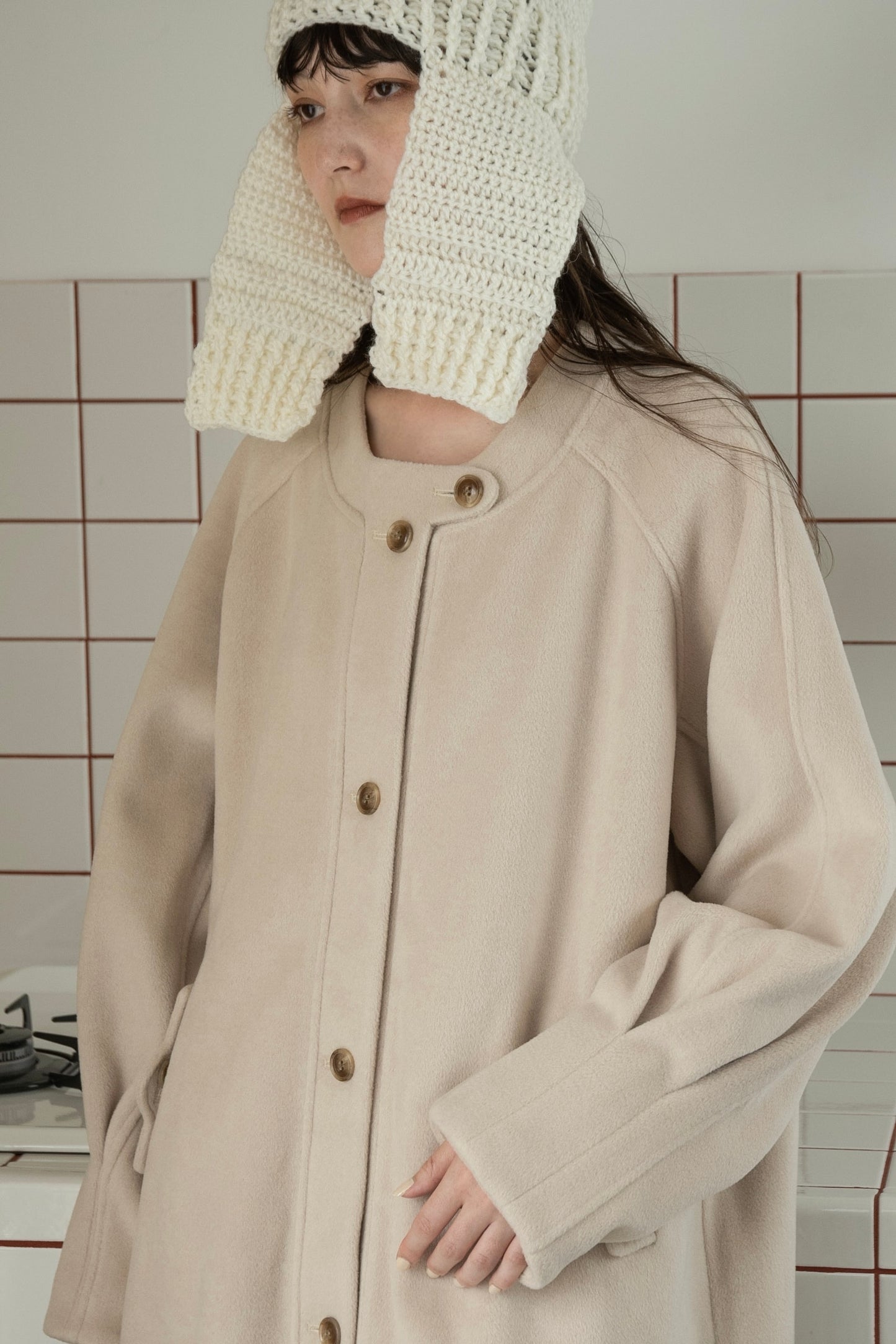 raglan sleeve tuck coat