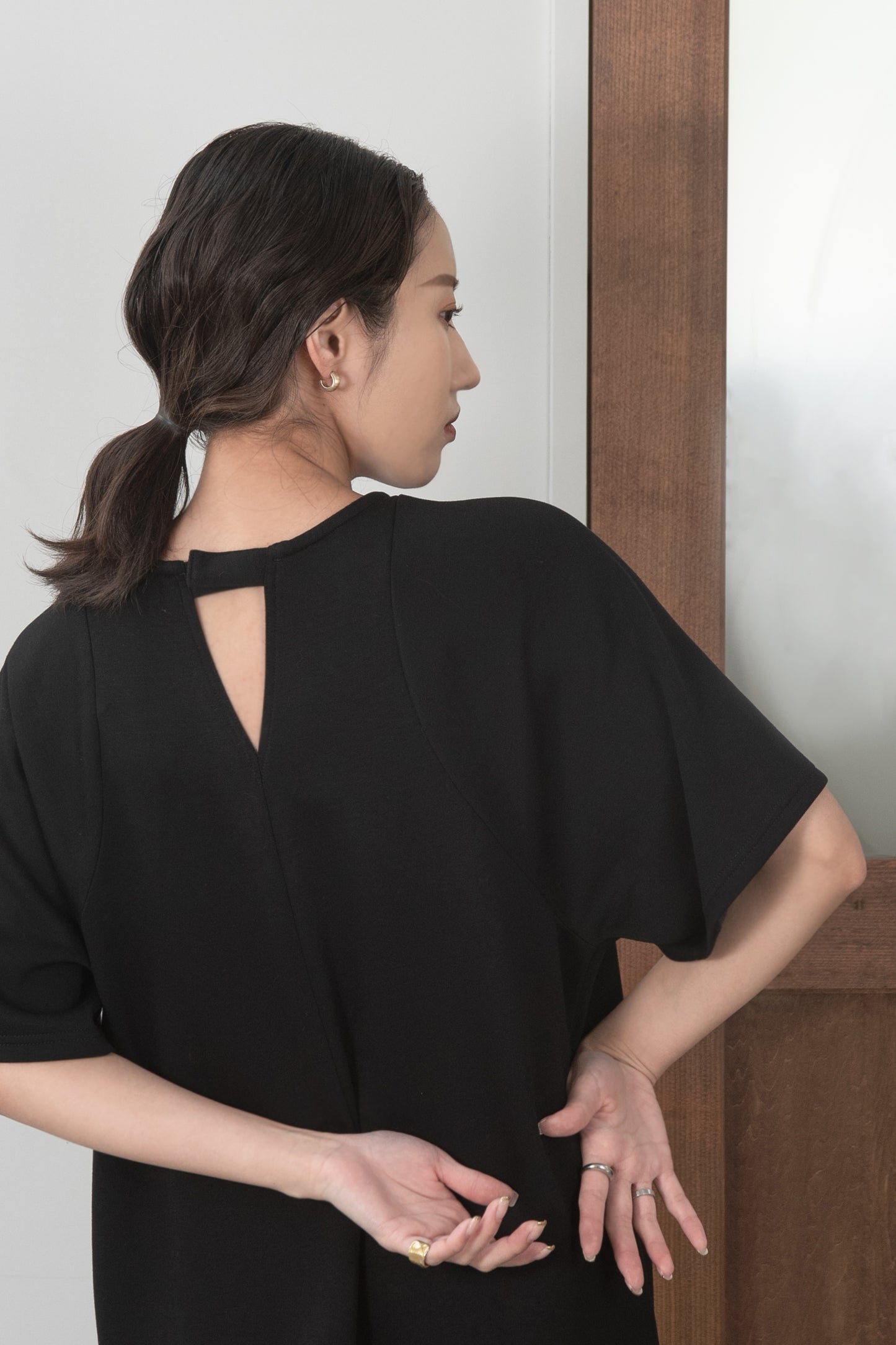 tiered neck design op