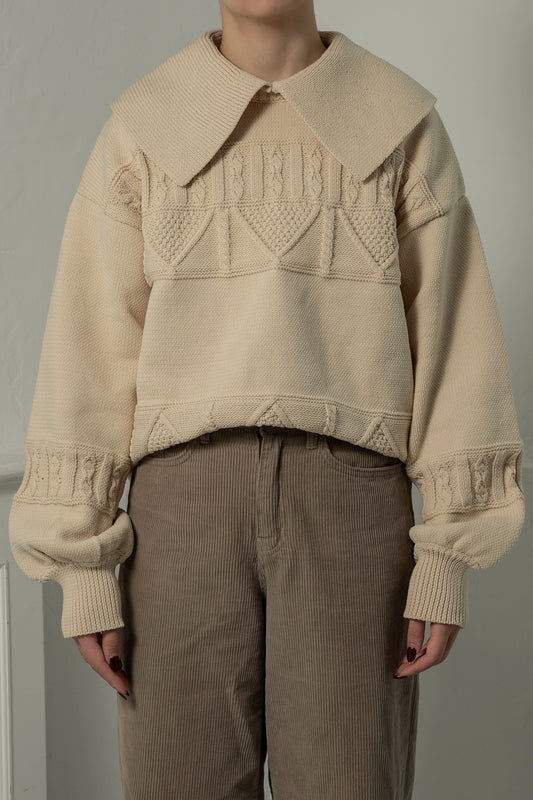 big collar pattern volume sleeve knit