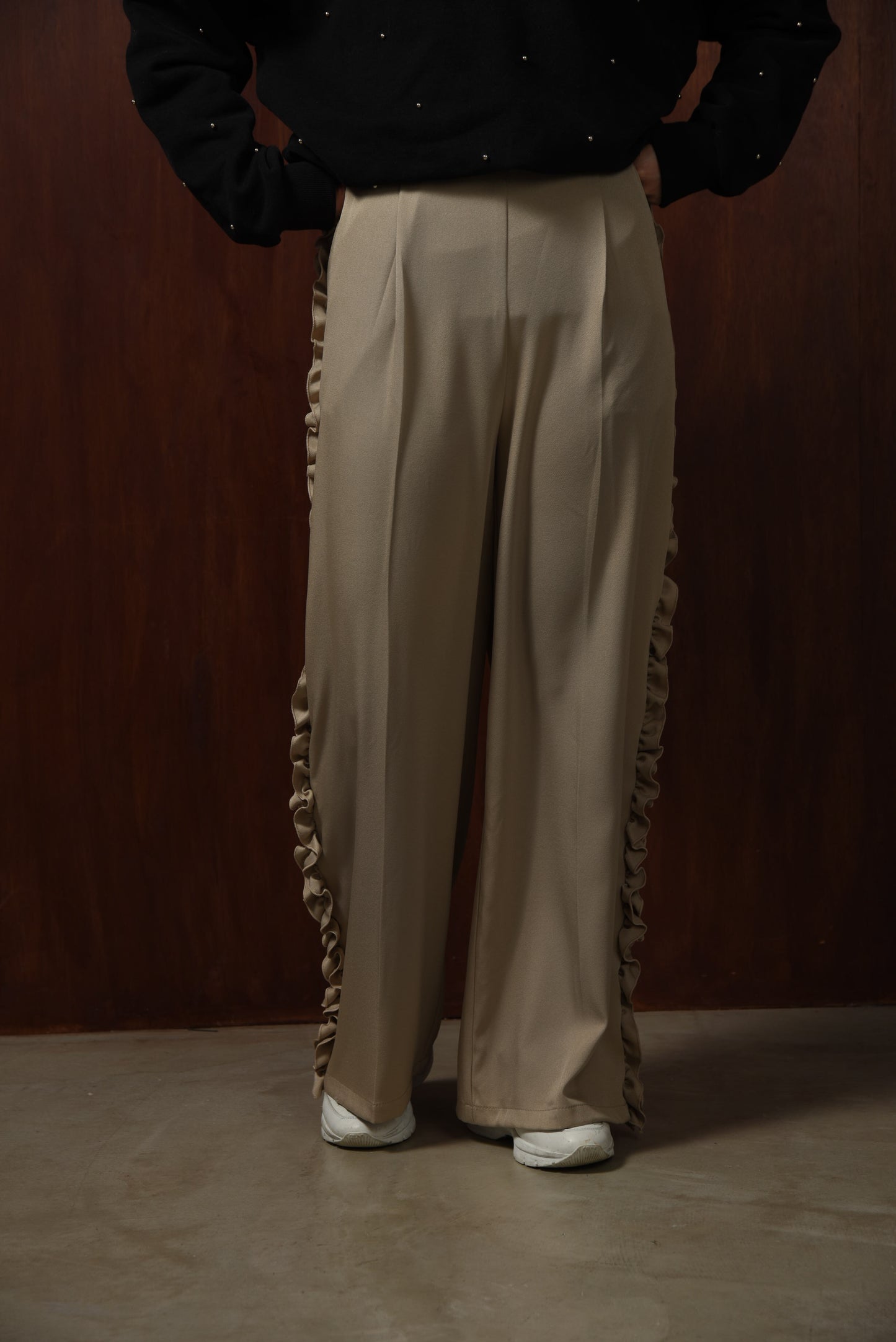 twill frill line pants